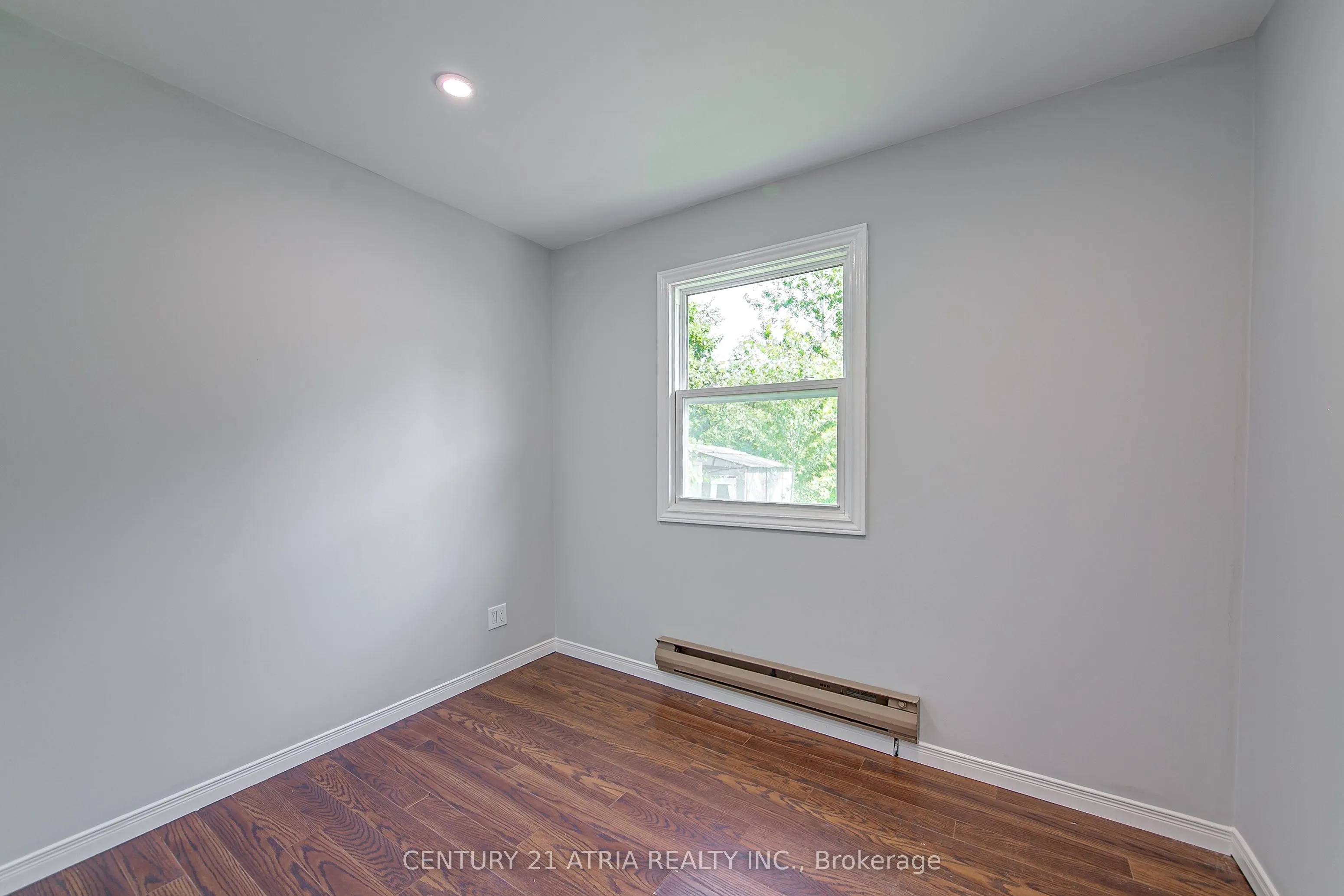904 Maplewood Drive