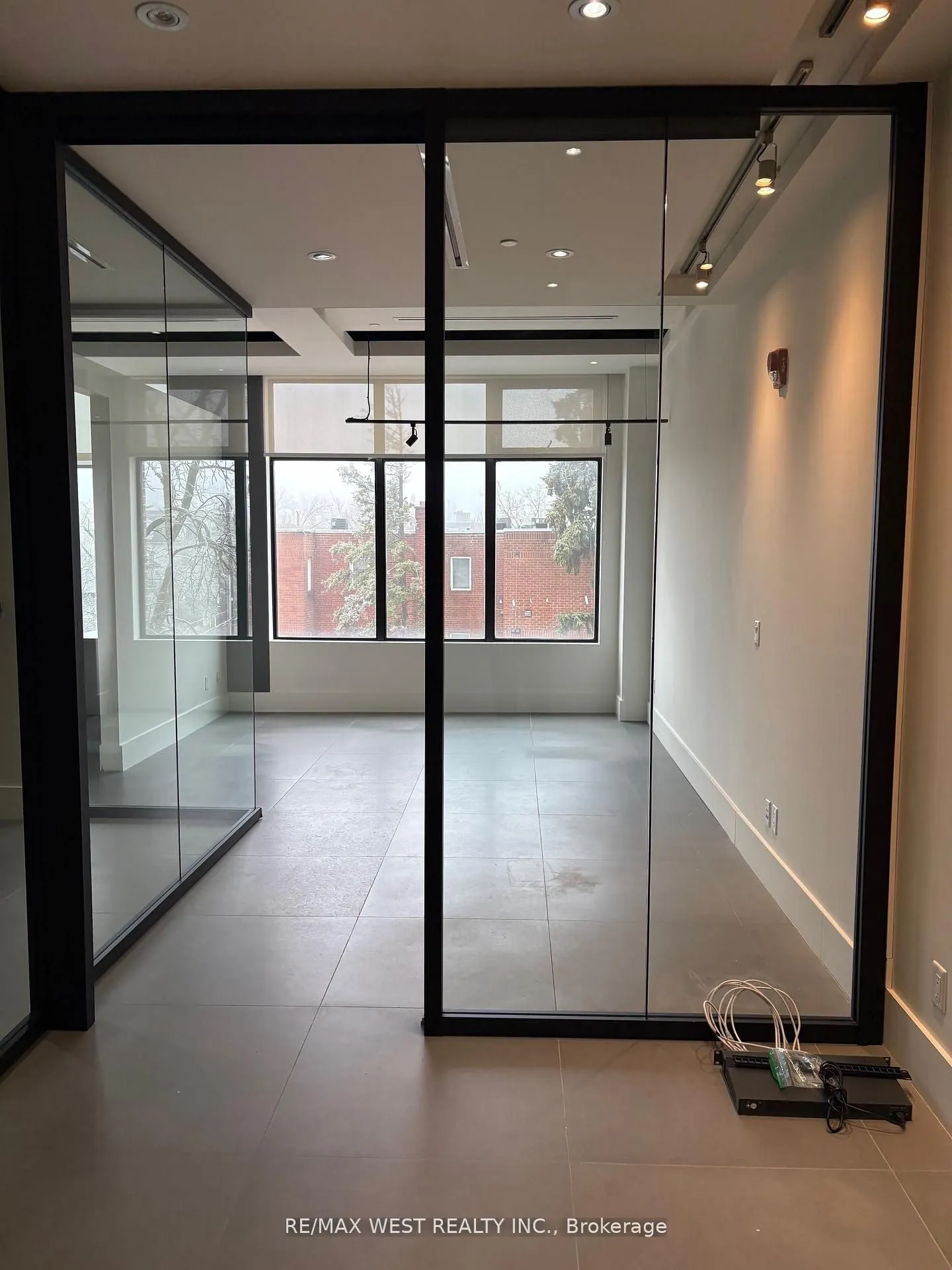 10376 Yonge Street, #307 - 308