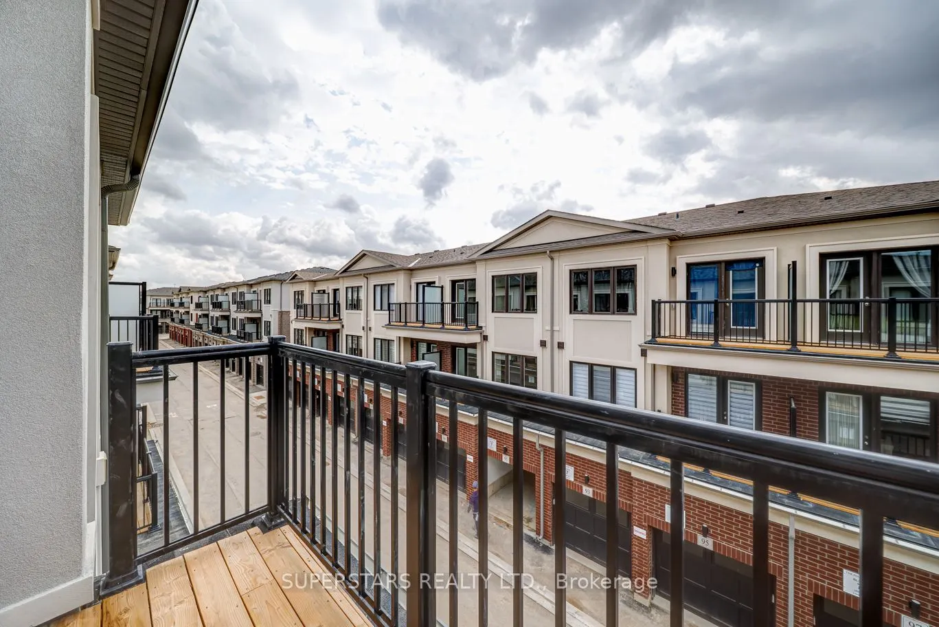 94 Matawin Lane, #21
