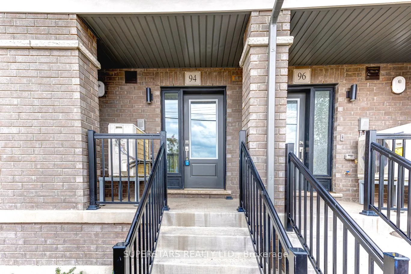 94 Matawin Lane, #21