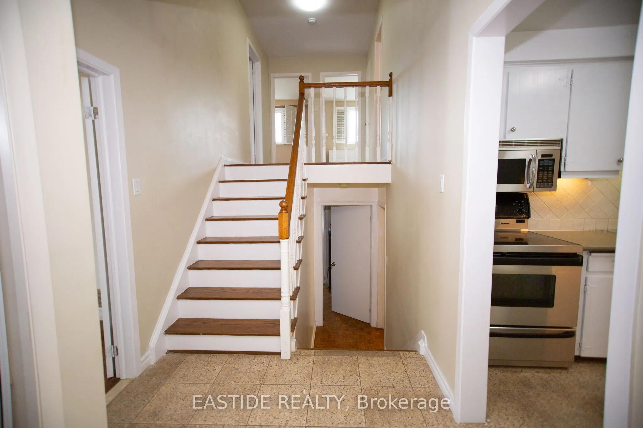31 Markhaven Road, #Upper