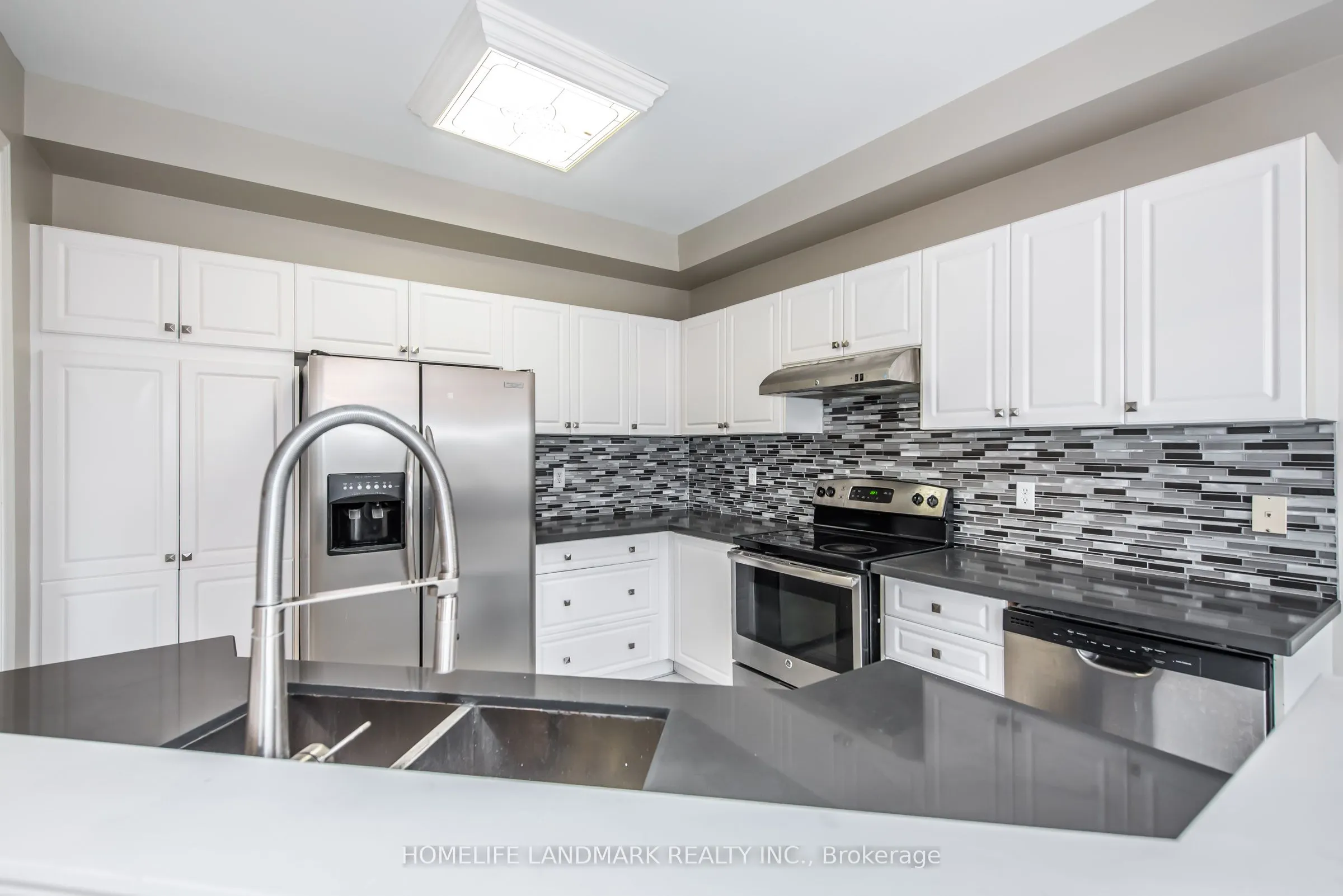 97 Annina Crescent