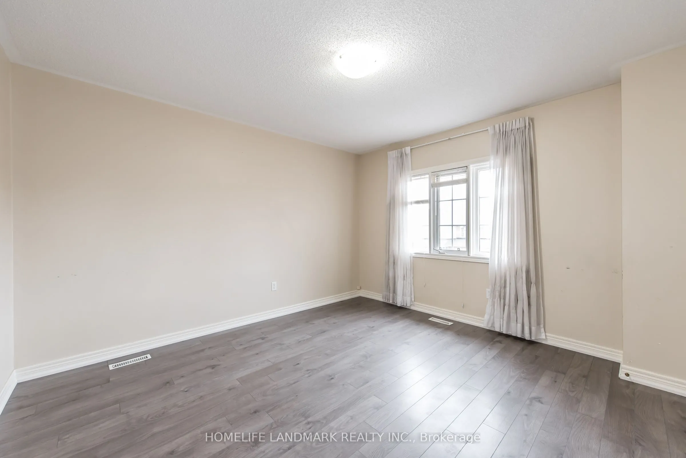 97 Annina Crescent