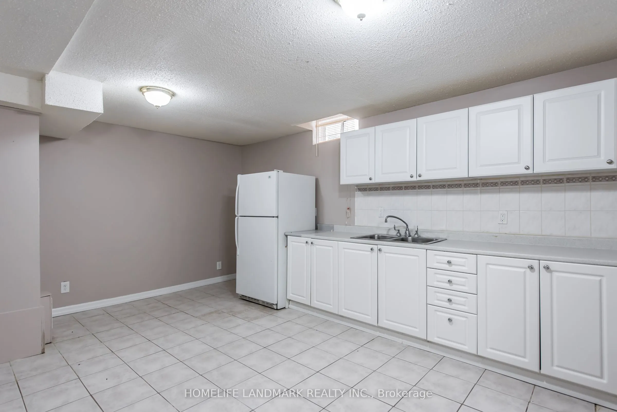 97 Annina Crescent