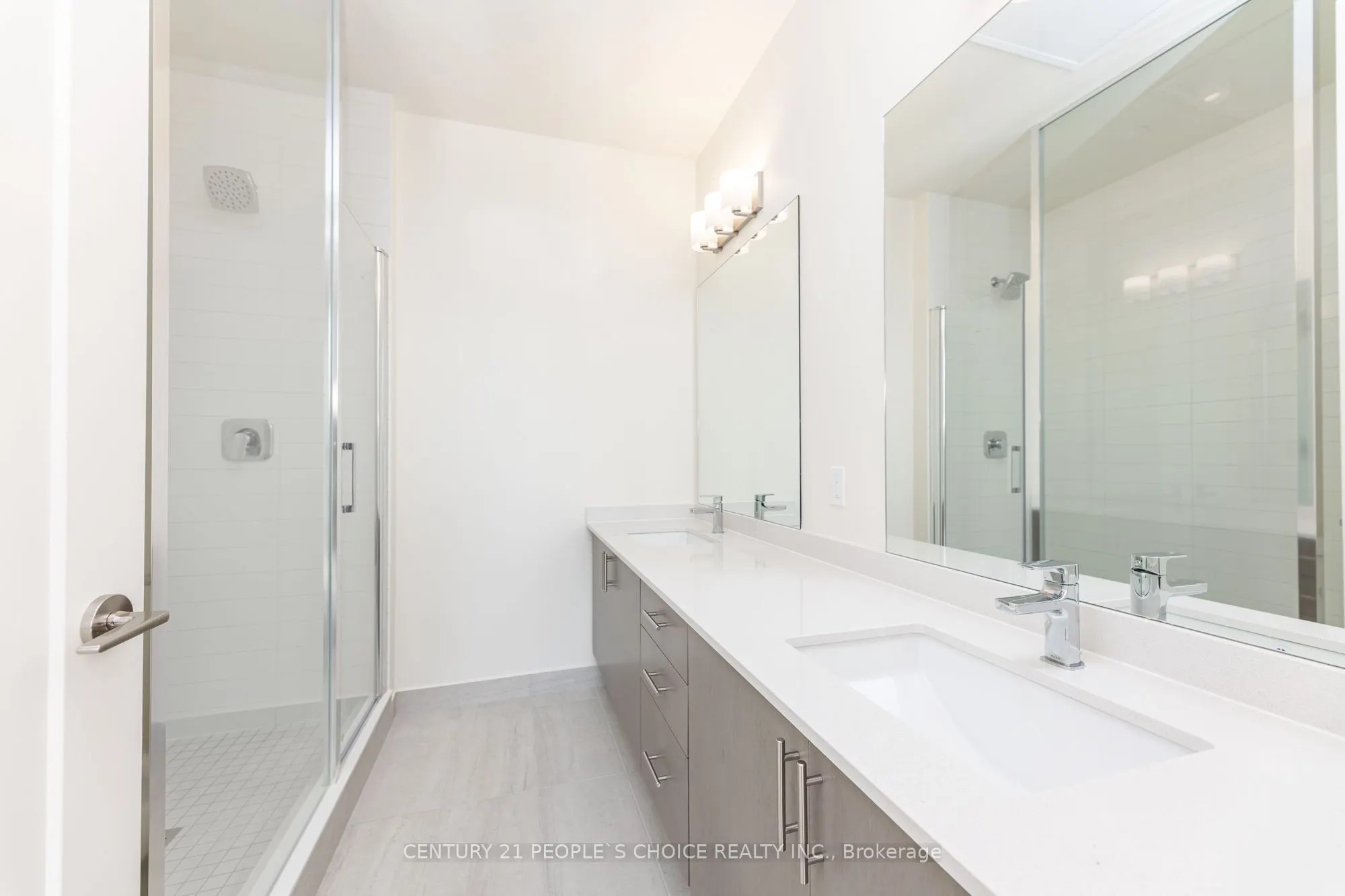 8960 Jane Street, #PH110