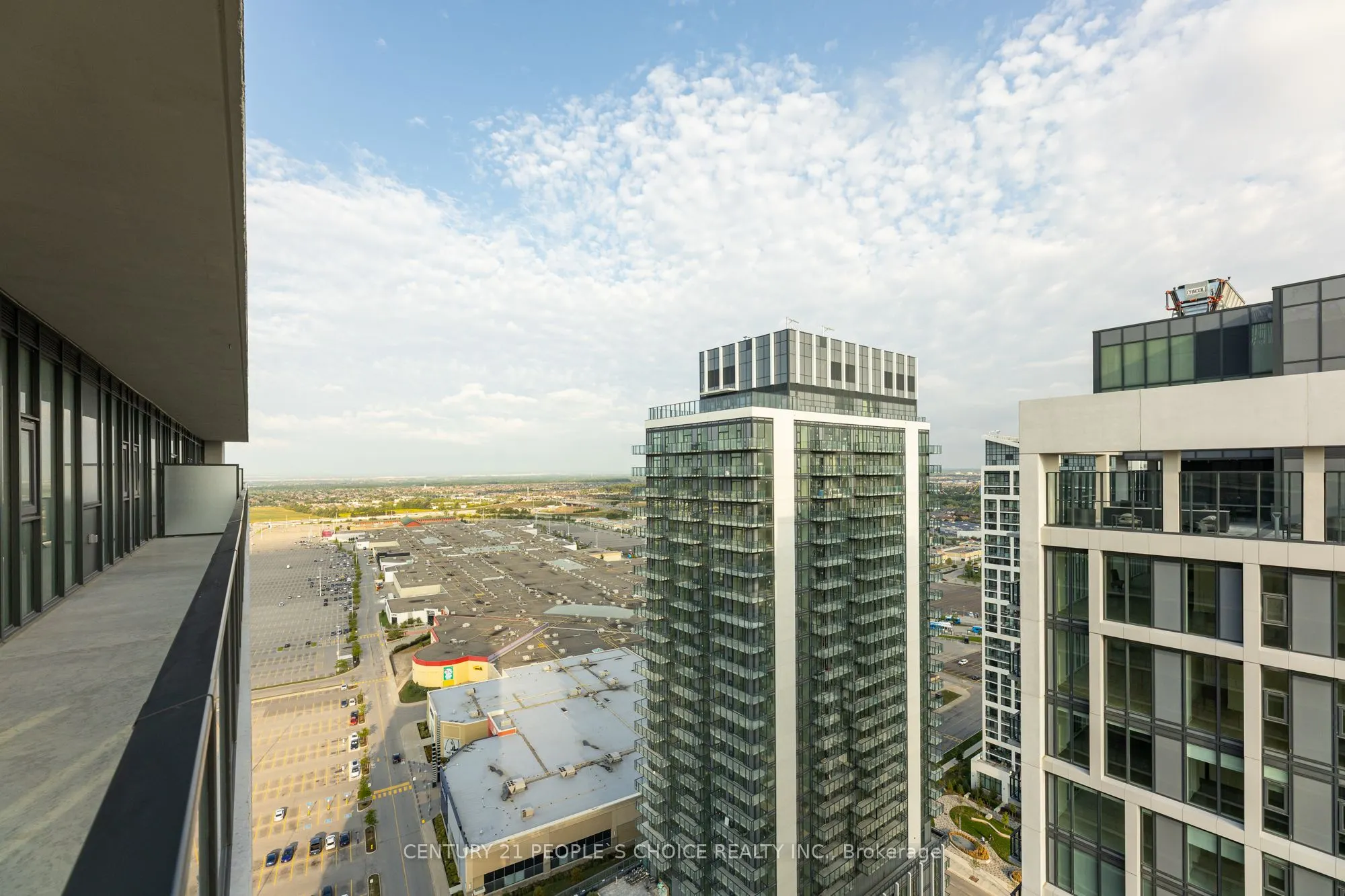 8960 Jane Street, #PH110