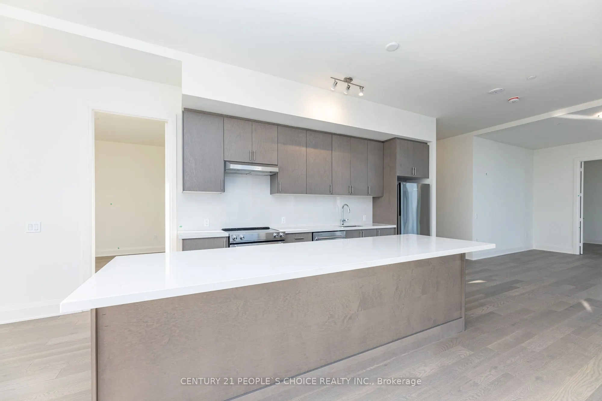 8960 Jane Street, #PH110