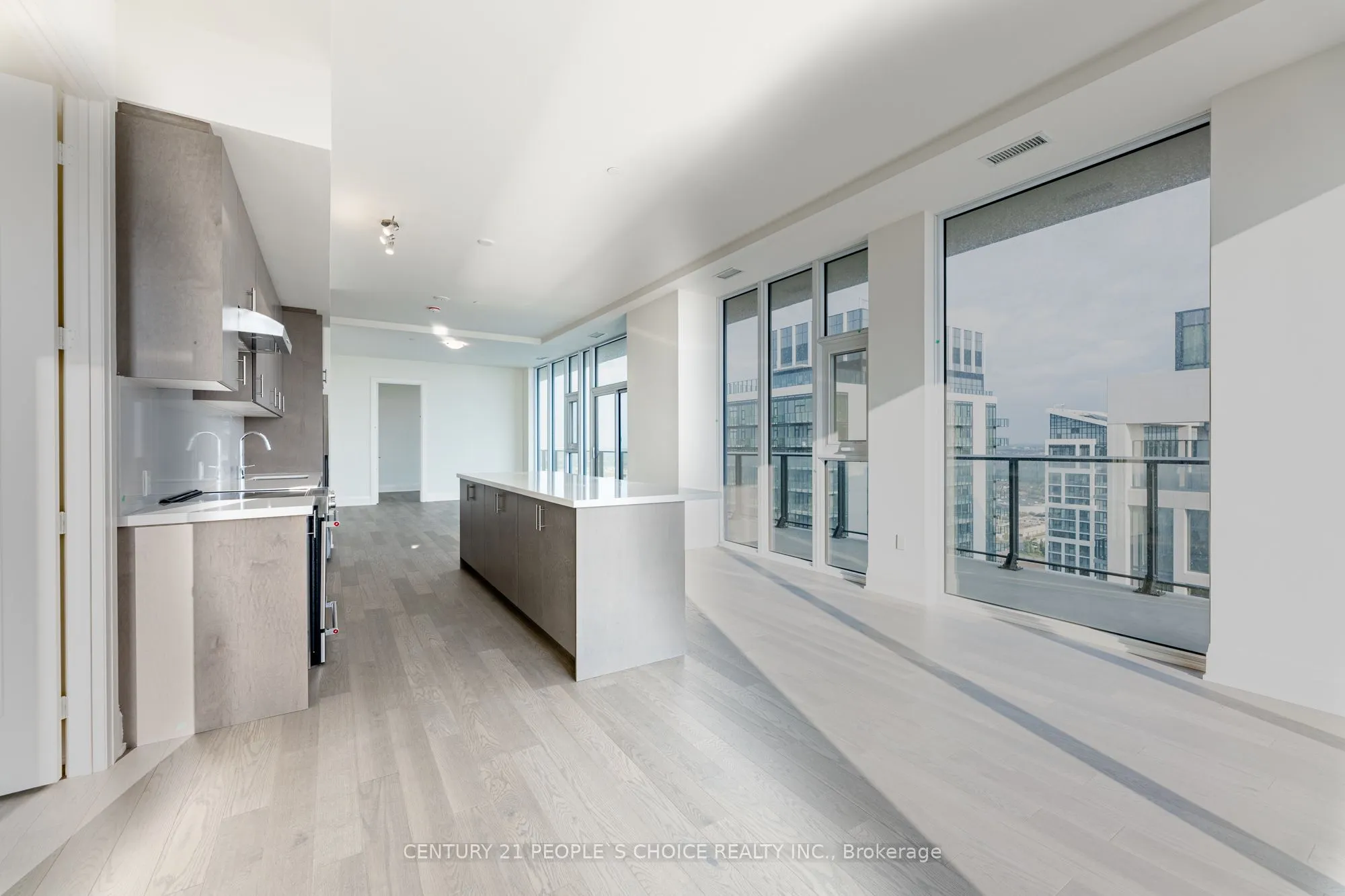 8960 Jane Street, #PH110