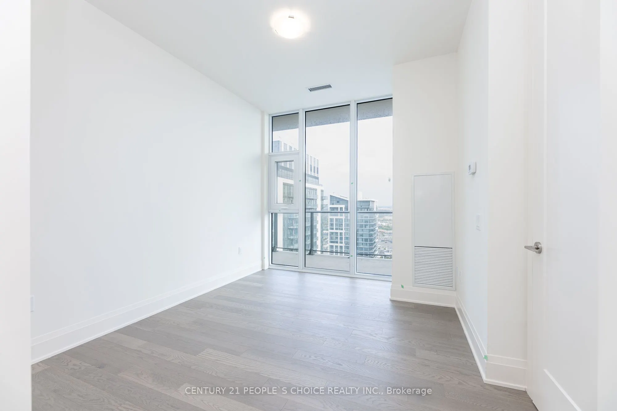 8960 Jane Street, #PH110