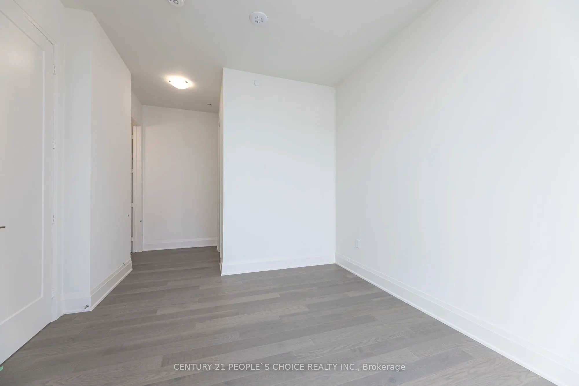 8960 Jane Street, #PH110