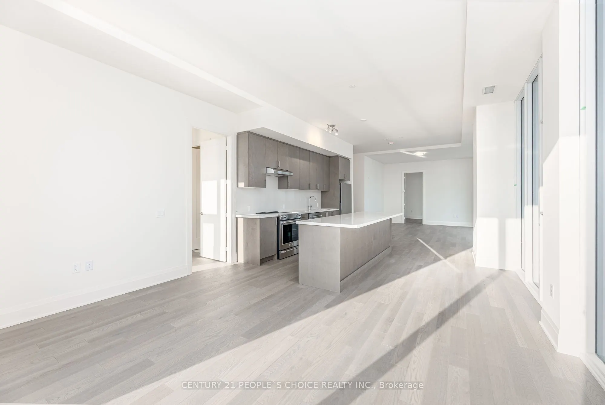 8960 Jane Street, #PH110
