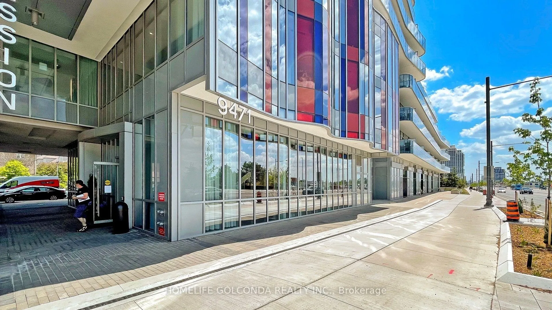 9471 Yonge Street E, #334