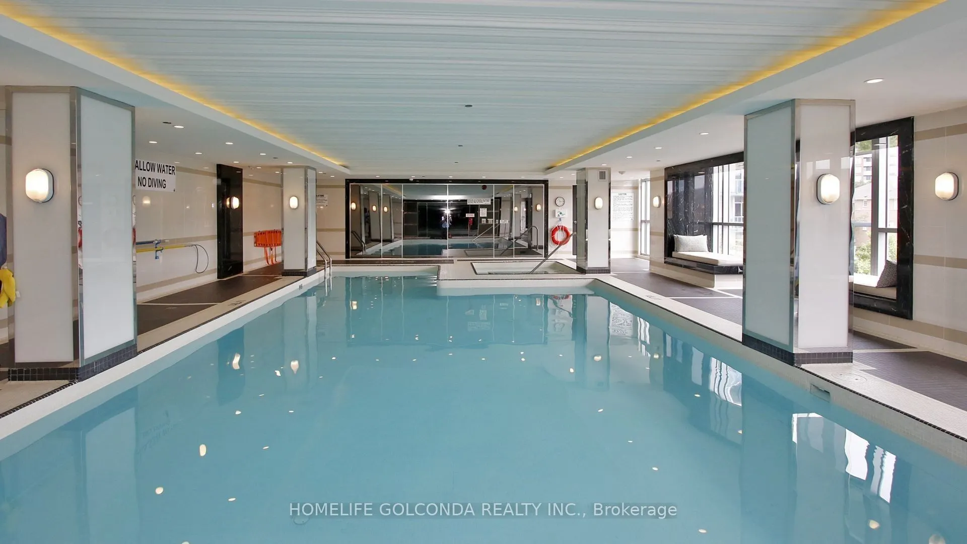 9471 Yonge Street E, #334