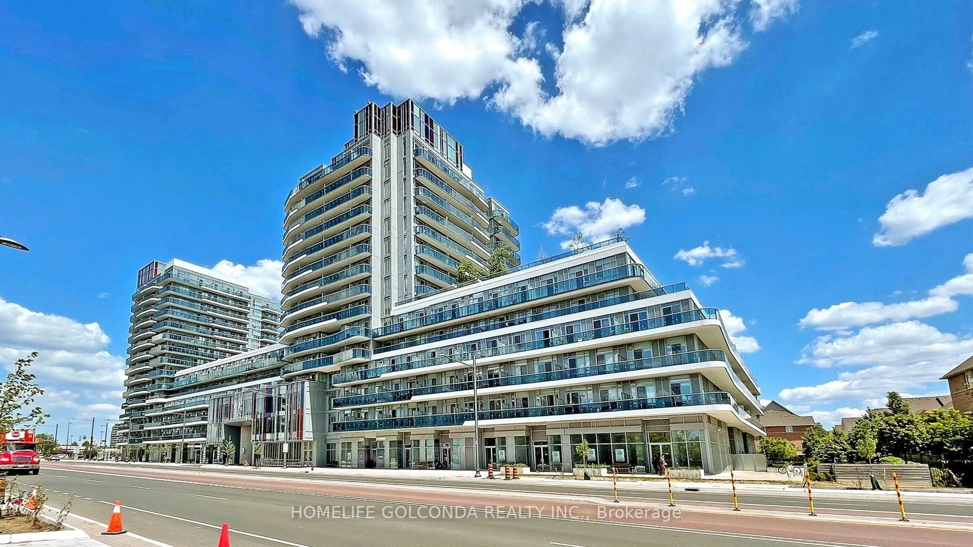 9471 Yonge Street E, #334