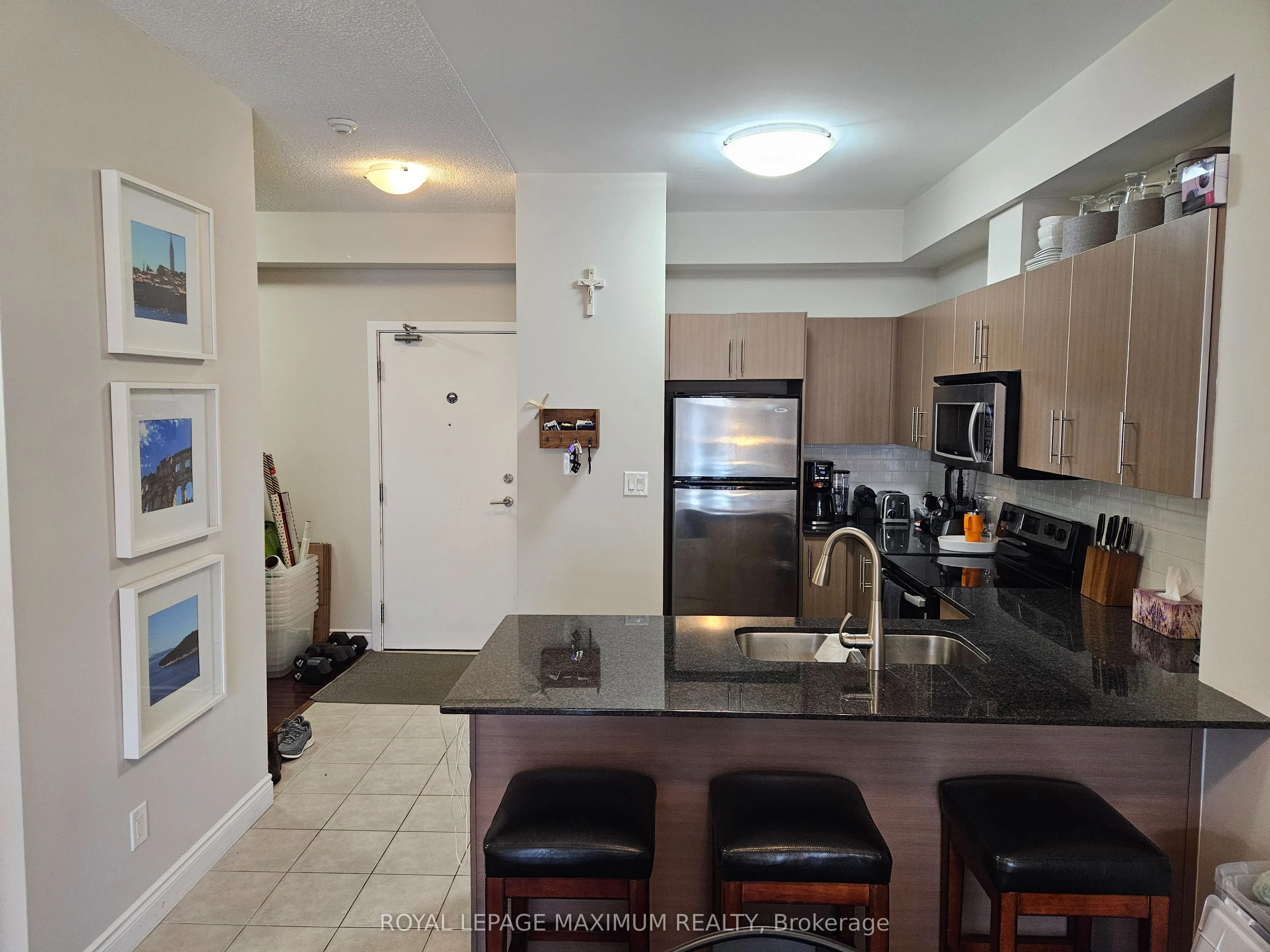 281 Woodbridge Avenue, #504