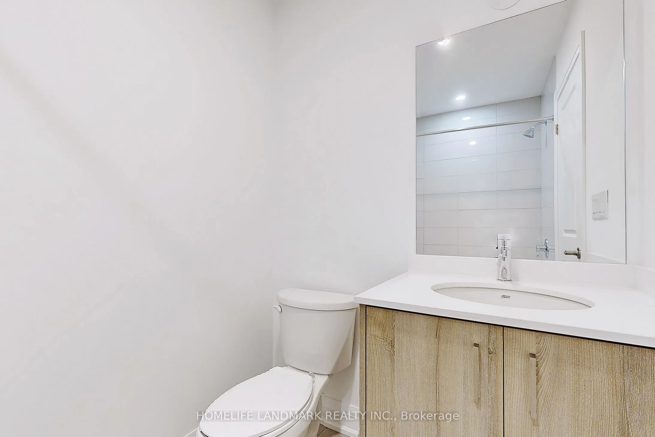 35 Persica Street, #Upper