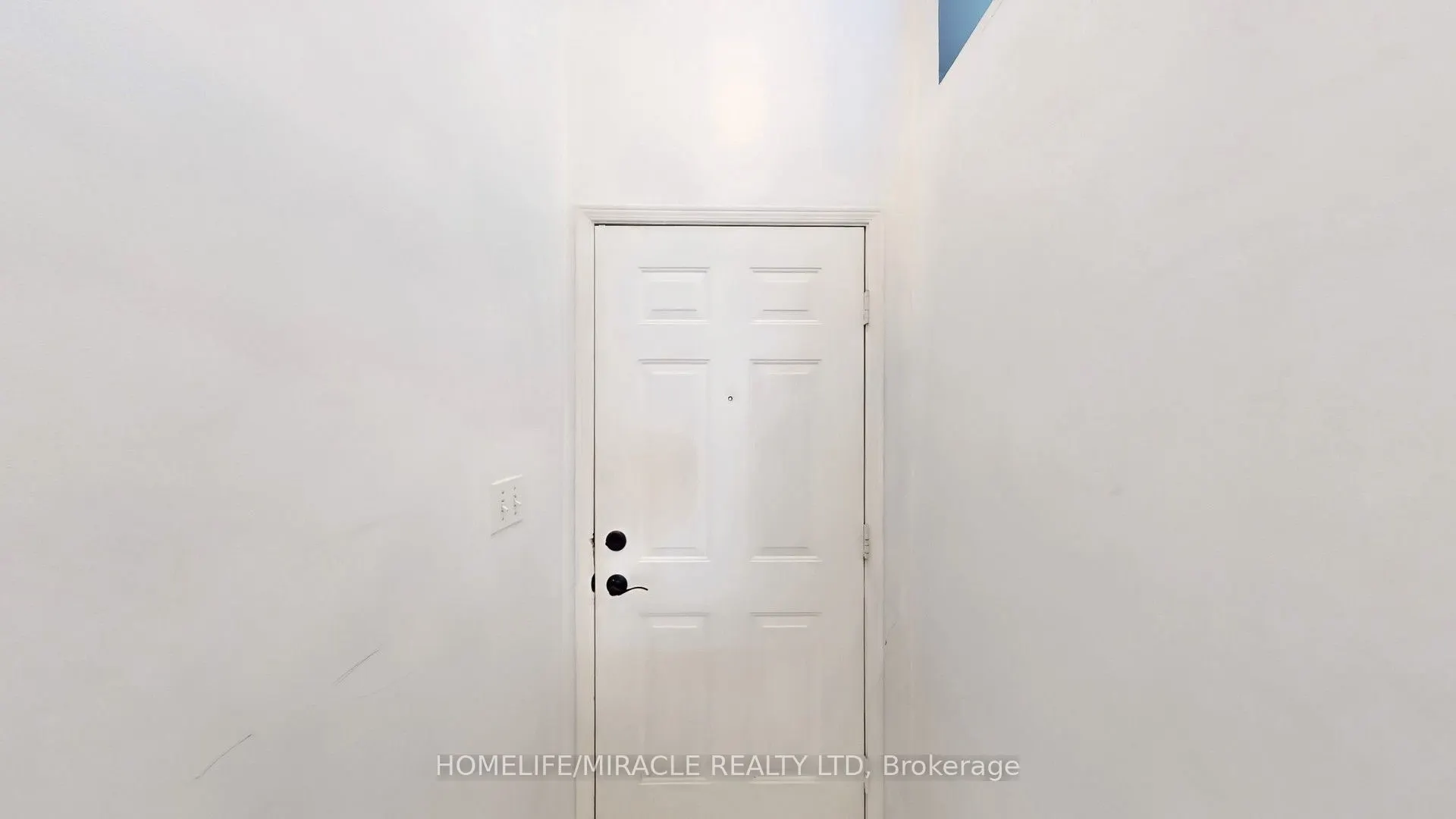 4 William Curtis Circle, #21