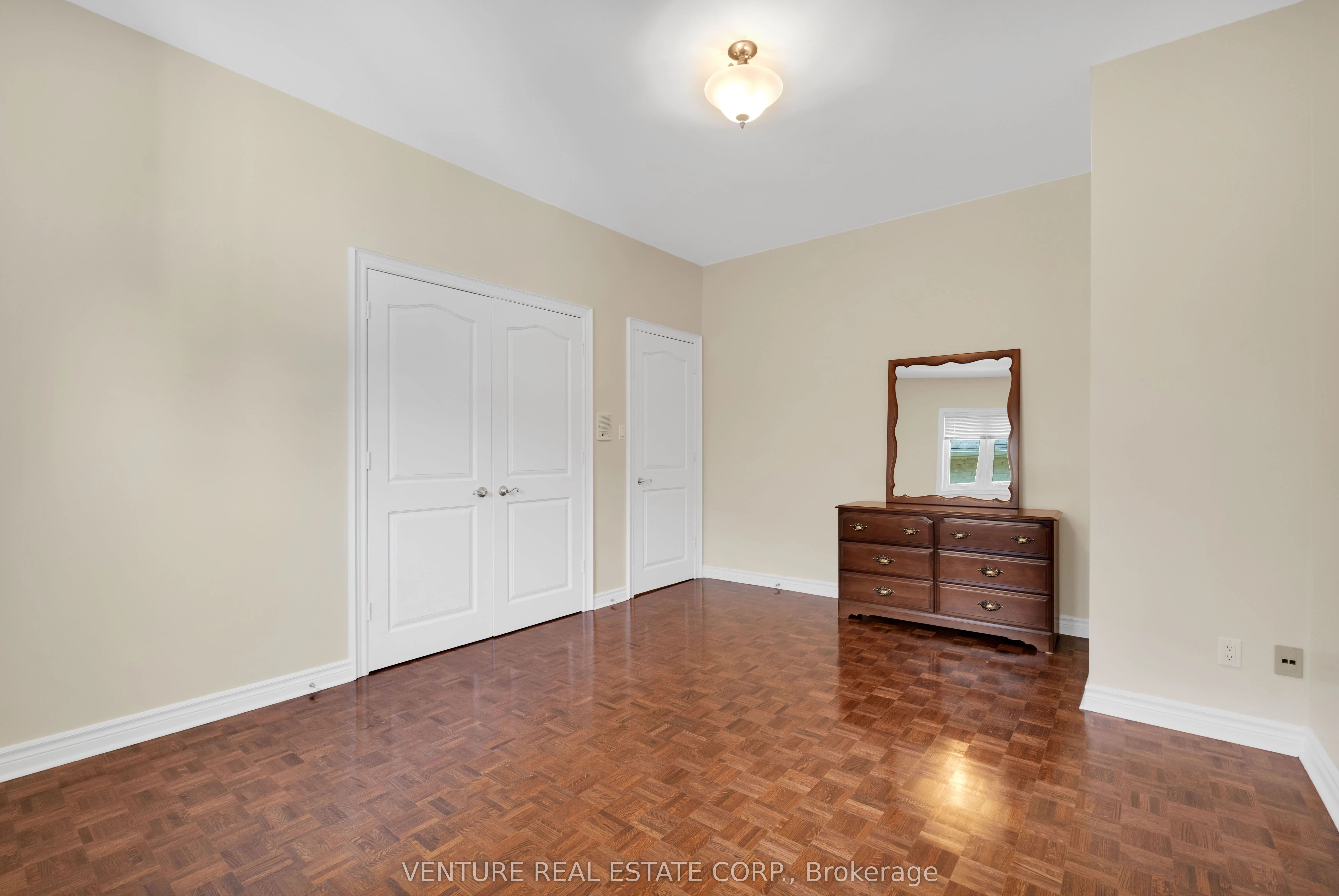 476 Westridge Drive