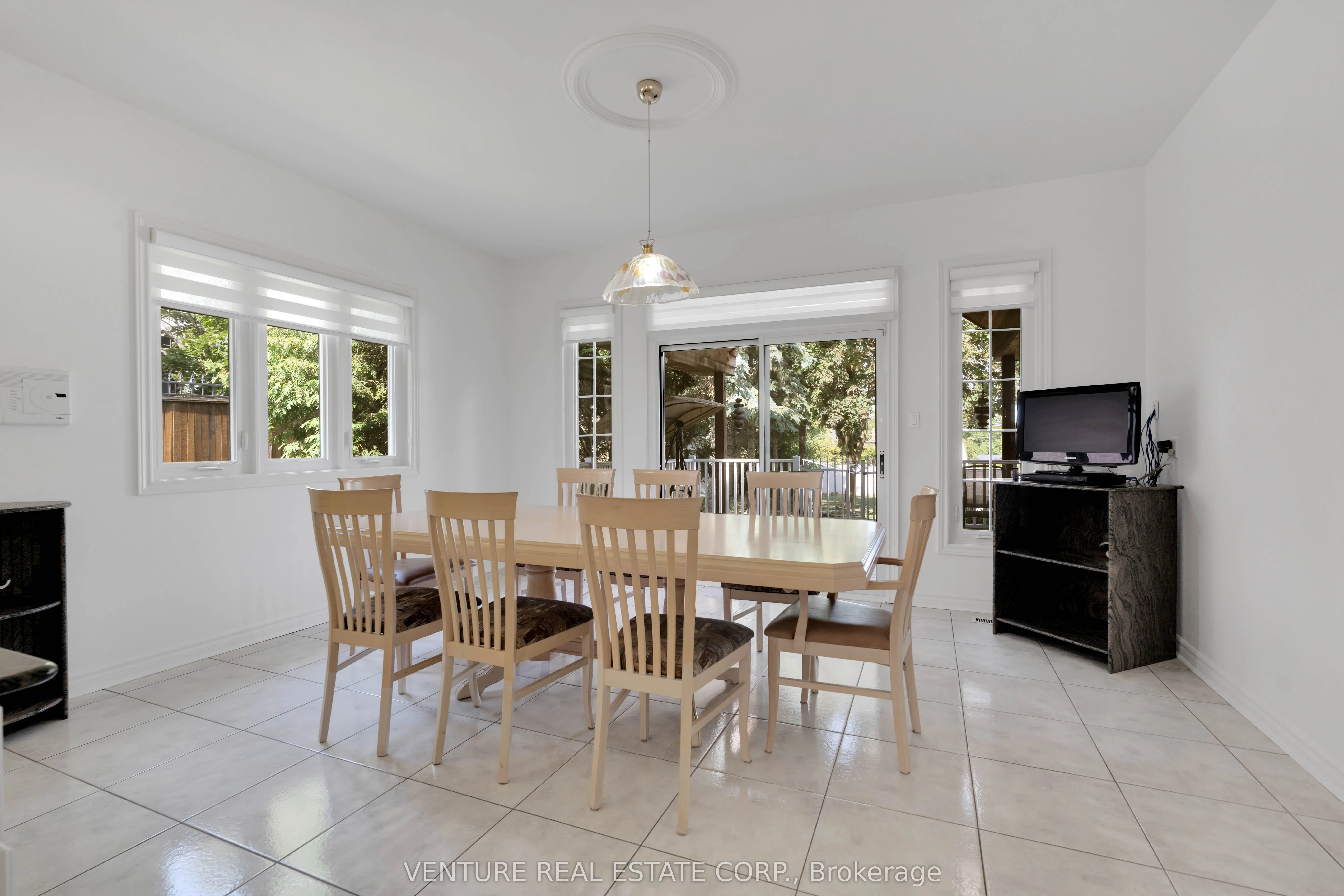 476 Westridge Drive