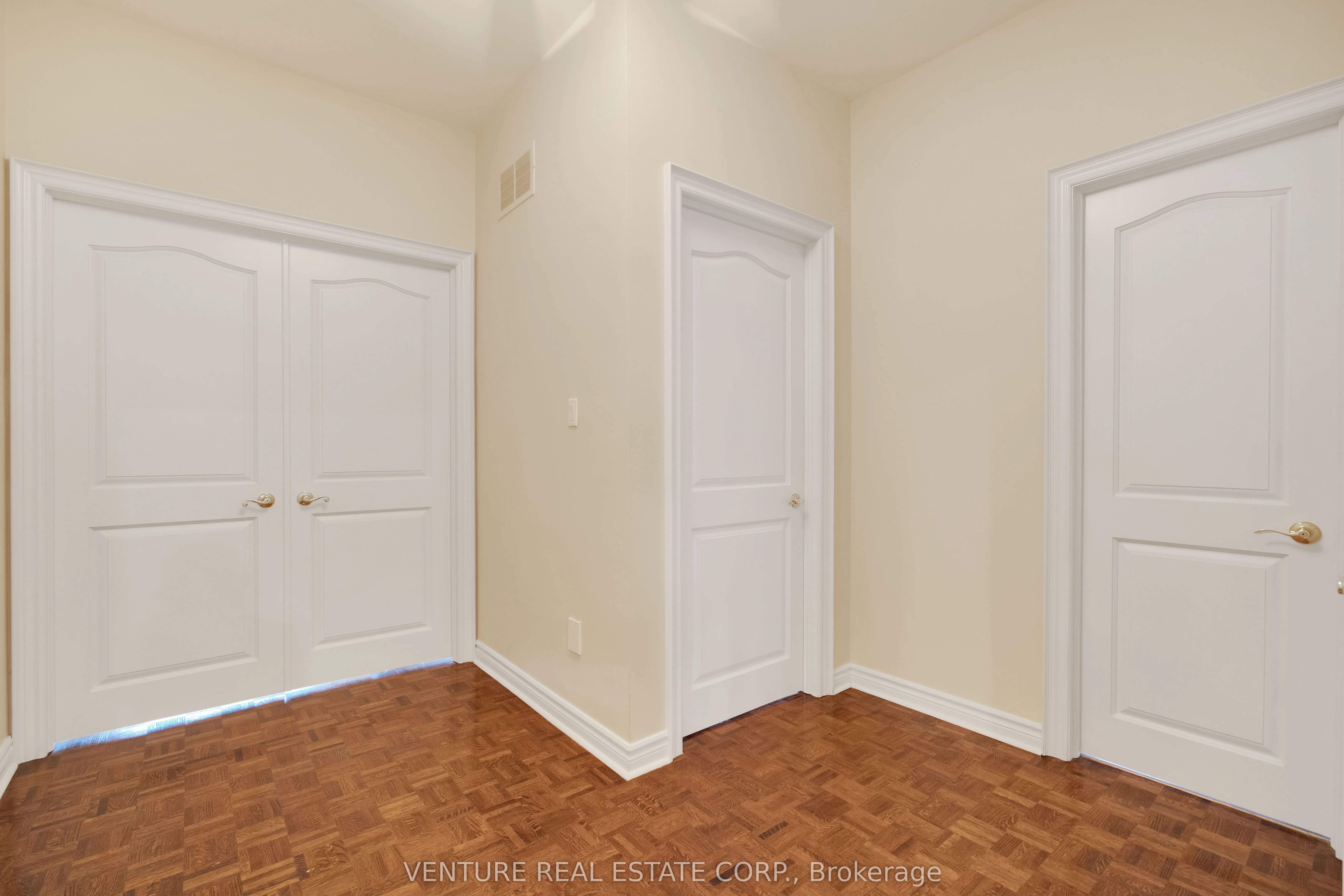 476 Westridge Drive