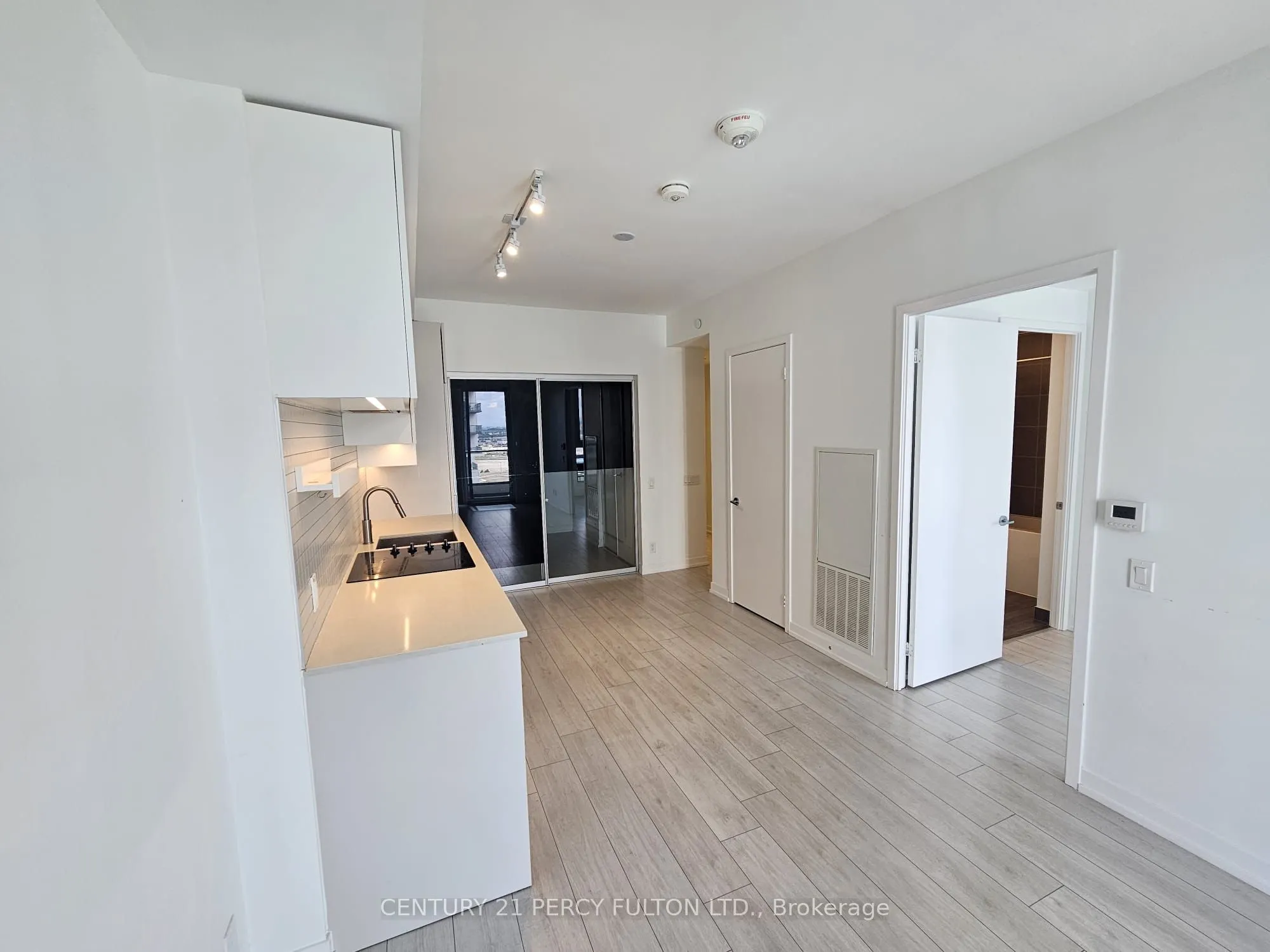 950 Portage Parkway, #2703