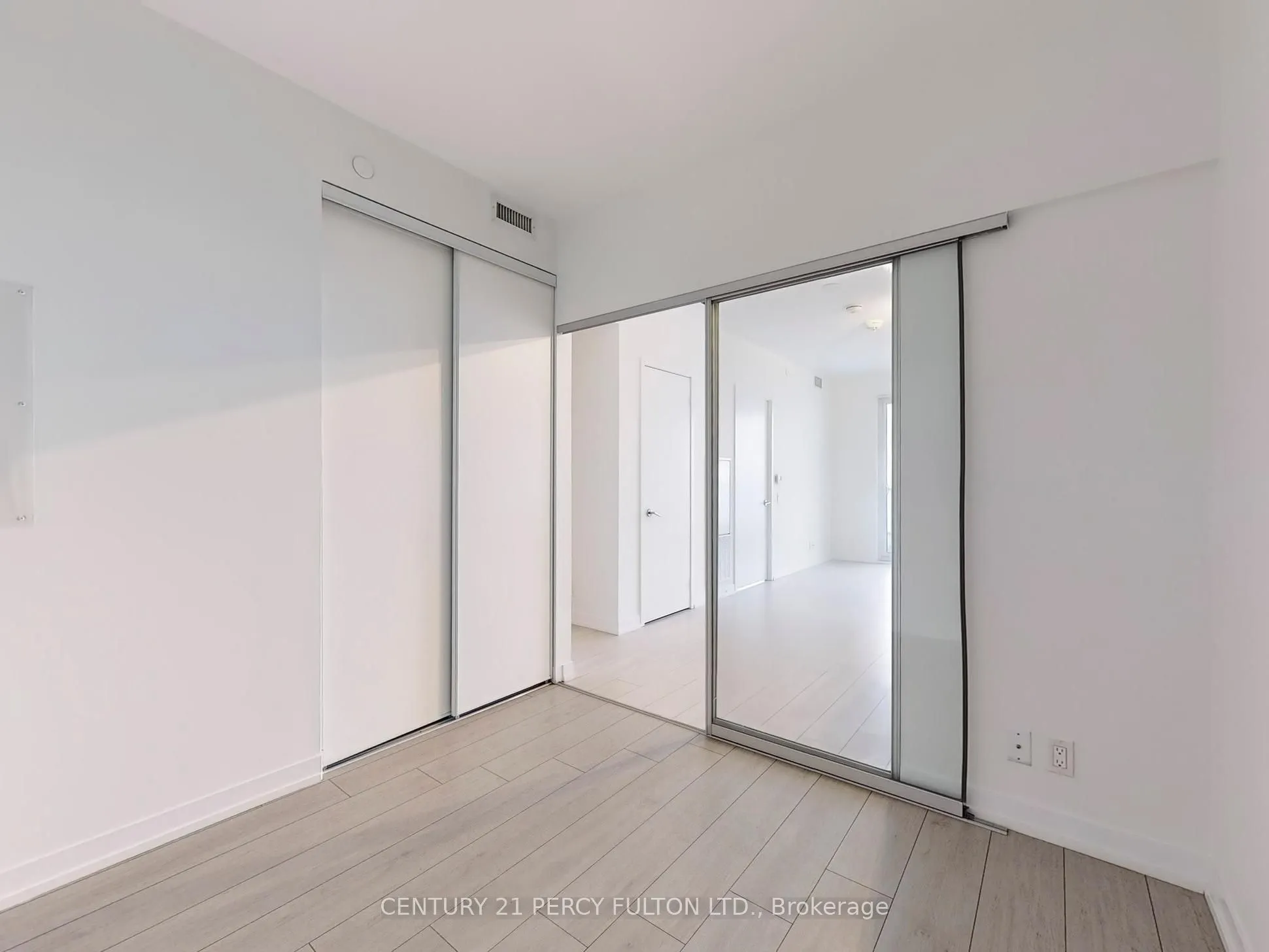 950 Portage Parkway, #2703