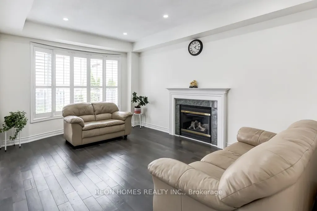 144 Edward Jeffreys Avenue