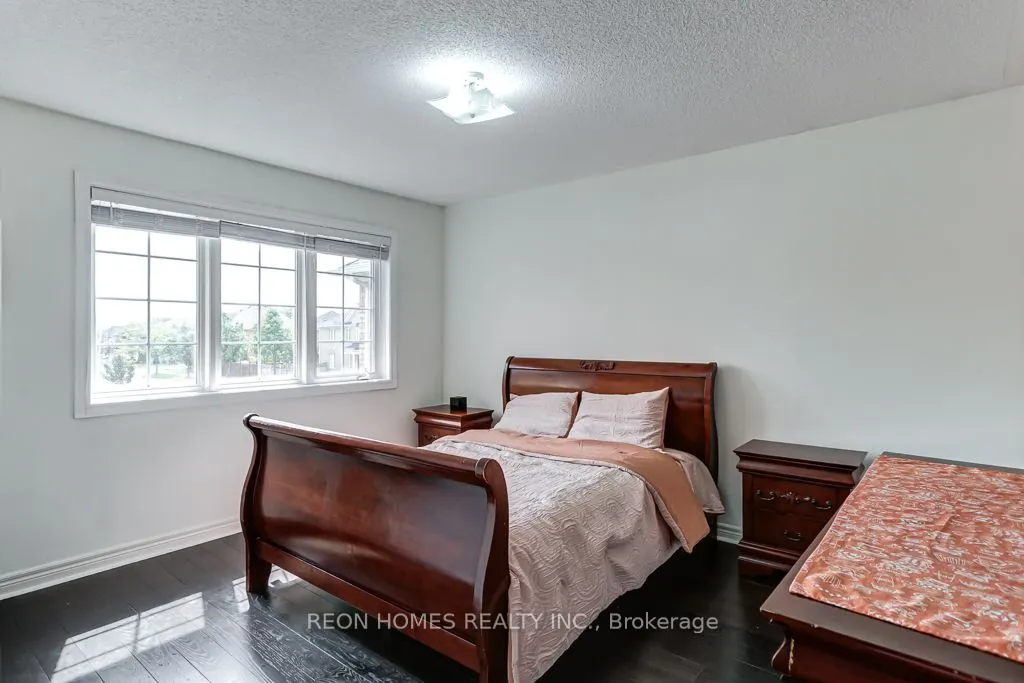 144 Edward Jeffreys Avenue