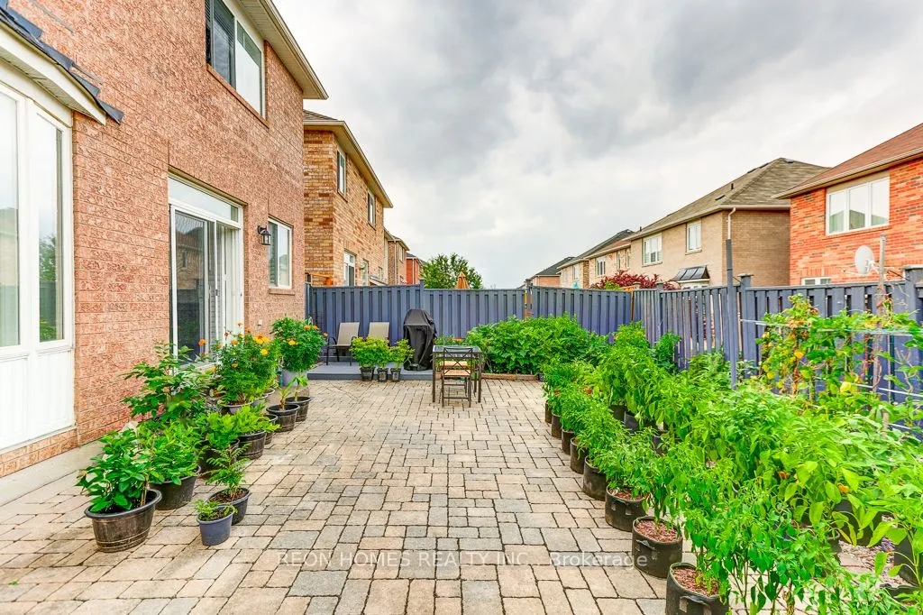 144 Edward Jeffreys Avenue