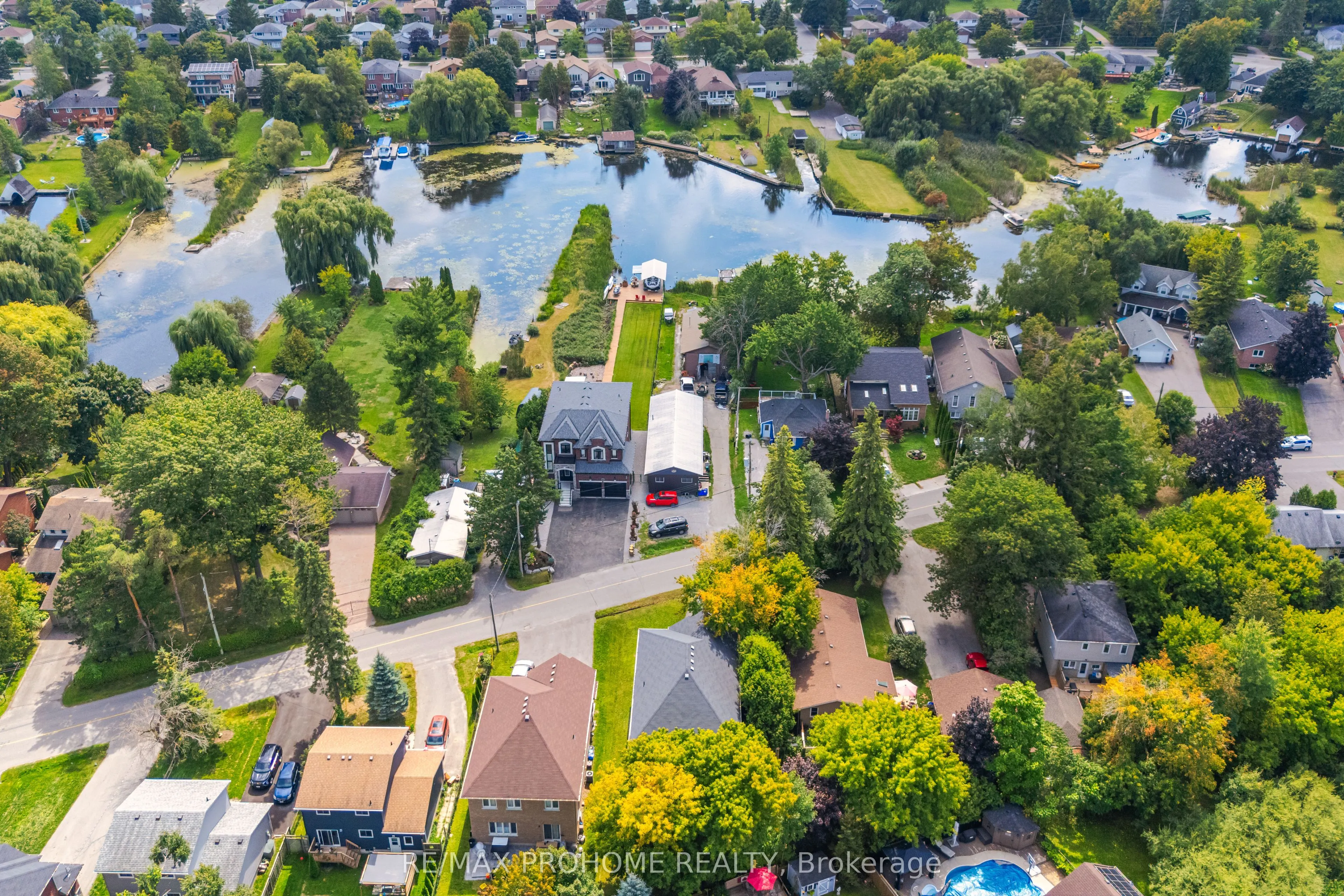 102 Riveredge Drive