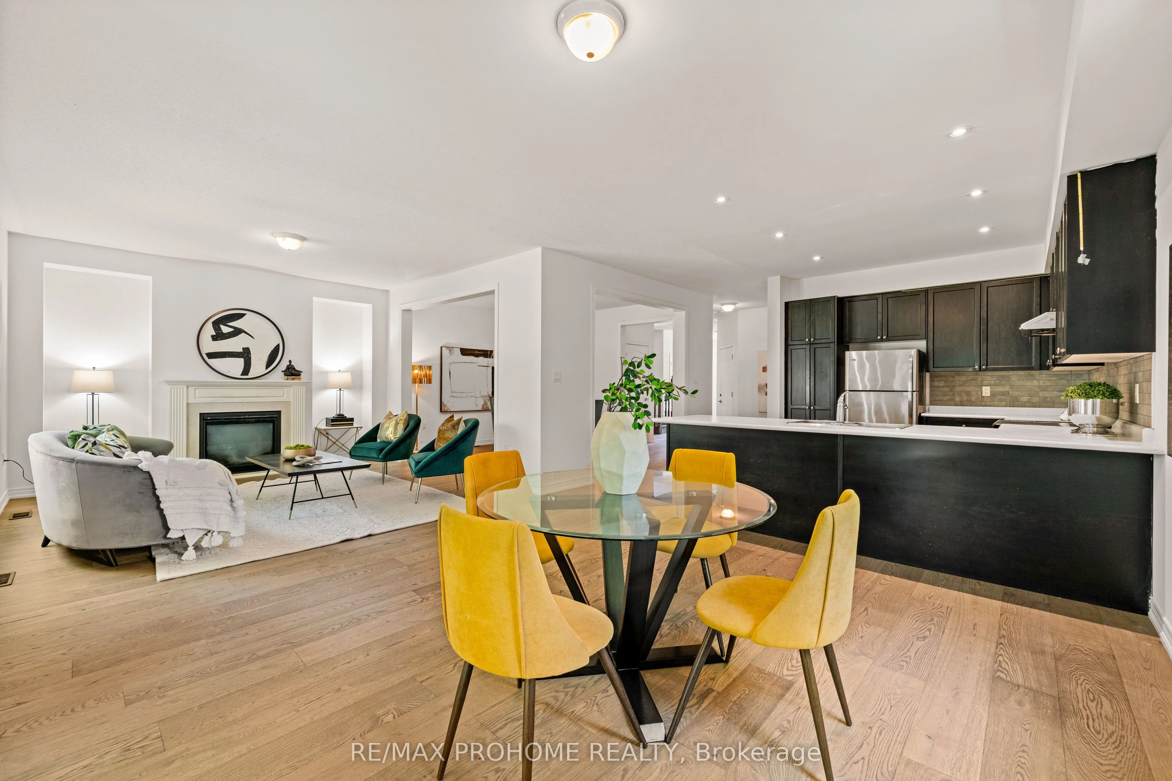 102 Riveredge Drive