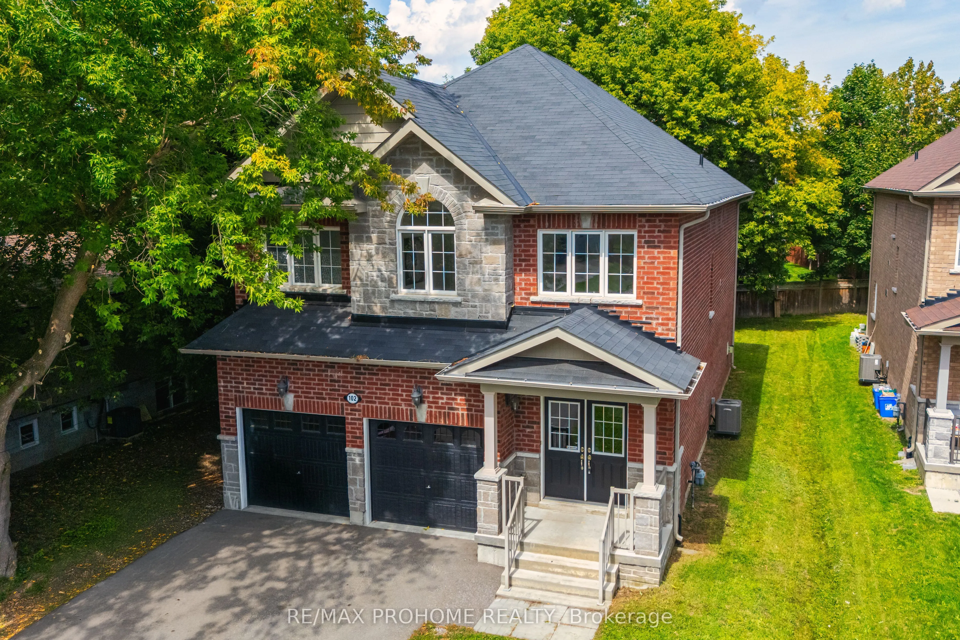 102 Riveredge Drive