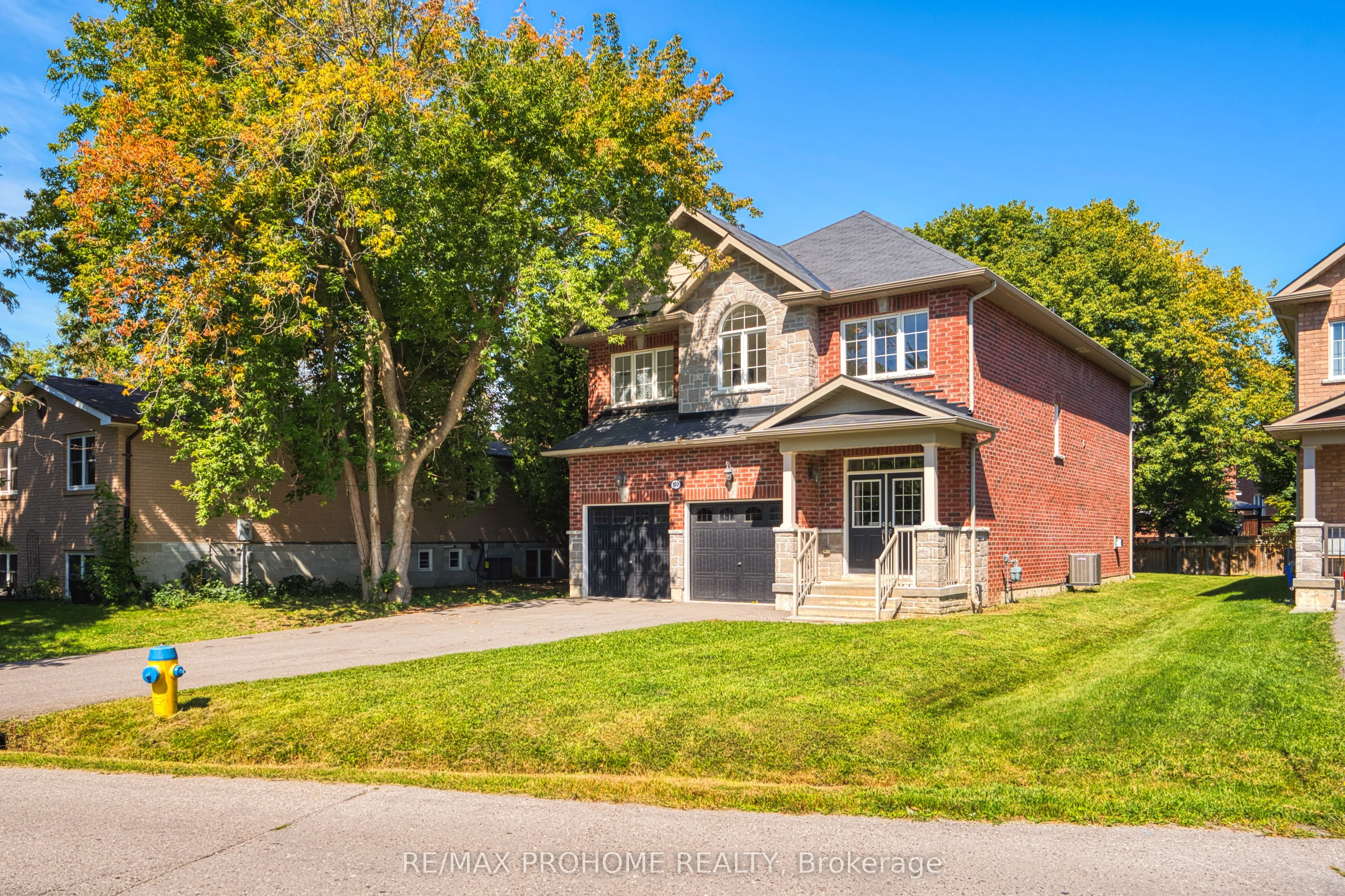 102 Riveredge Drive