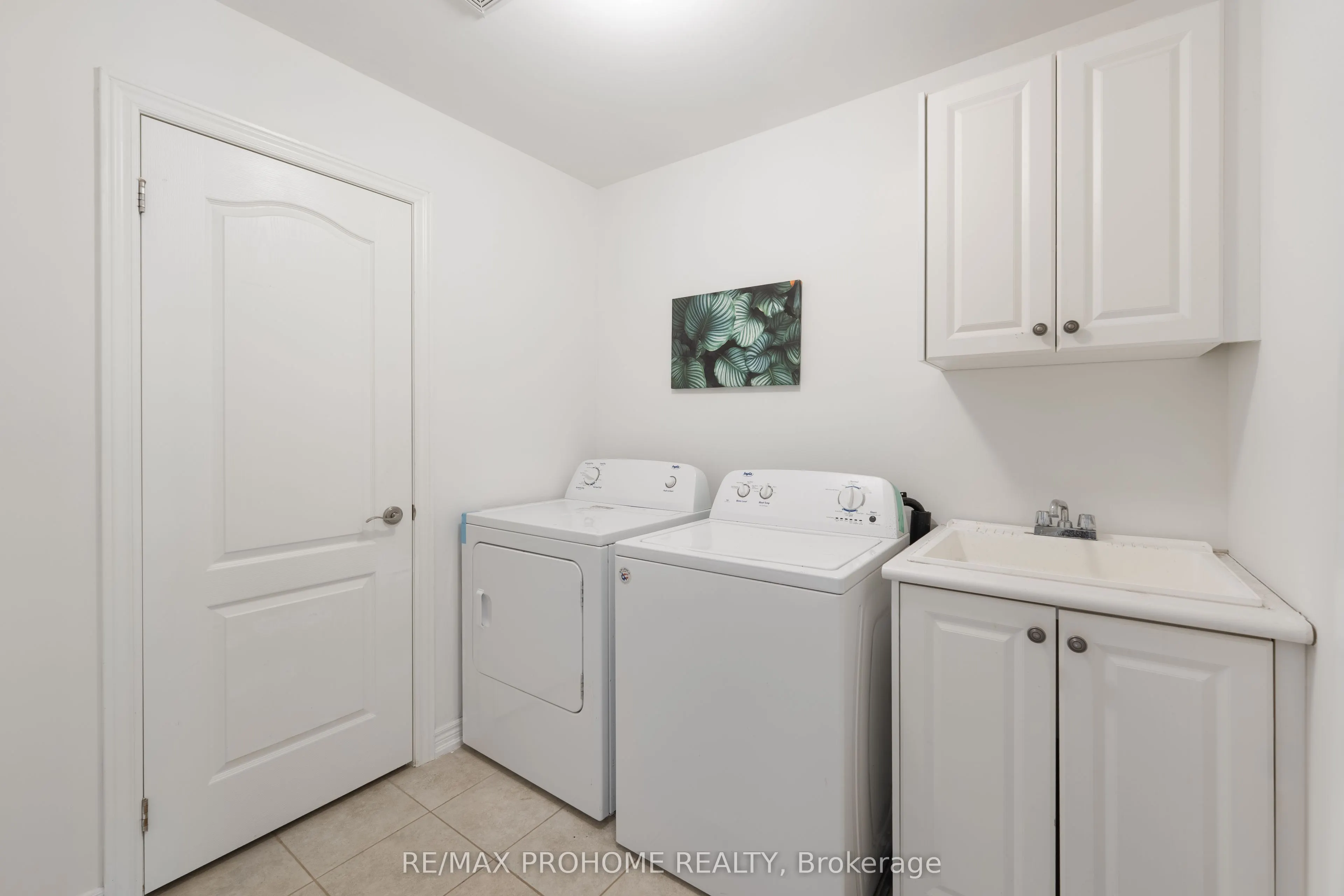 102 Riveredge Drive