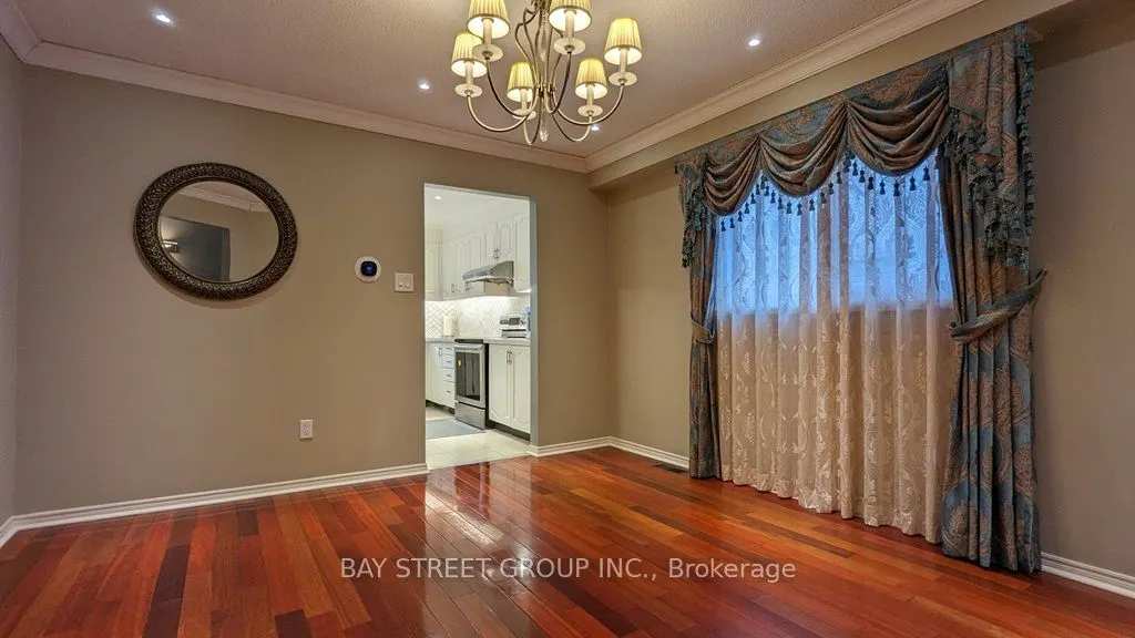 42 Pickett Crescent