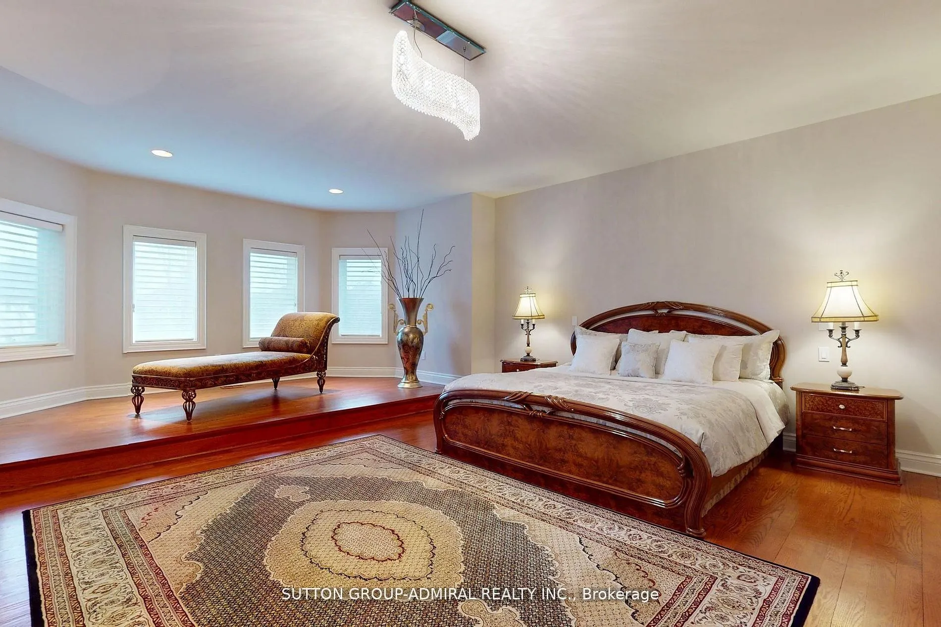 220 King High Drive