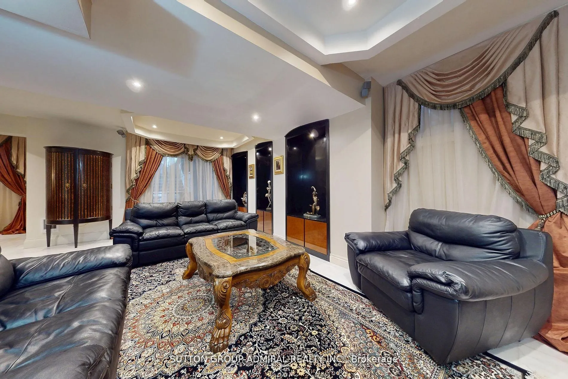 220 King High Drive