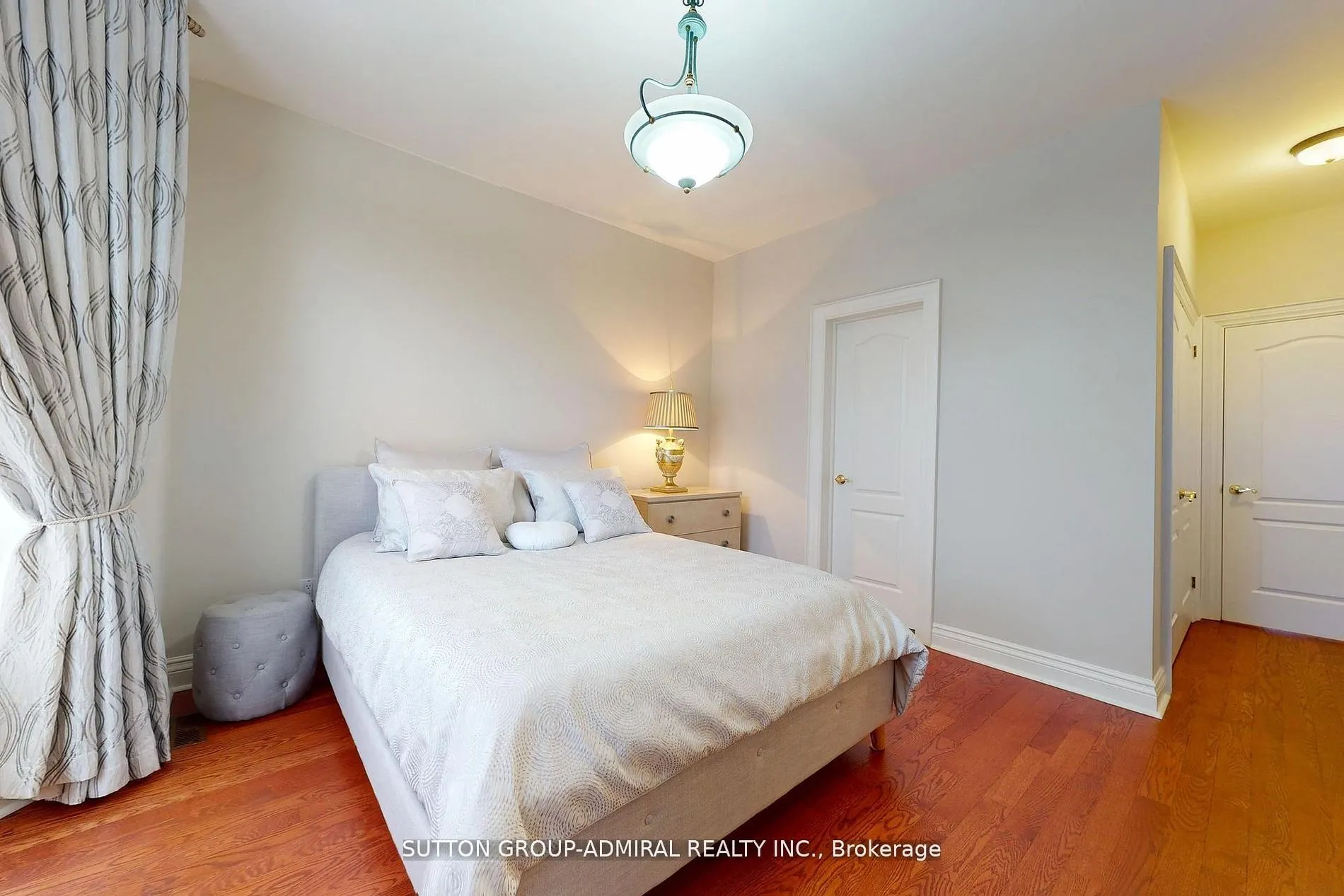 220 King High Drive