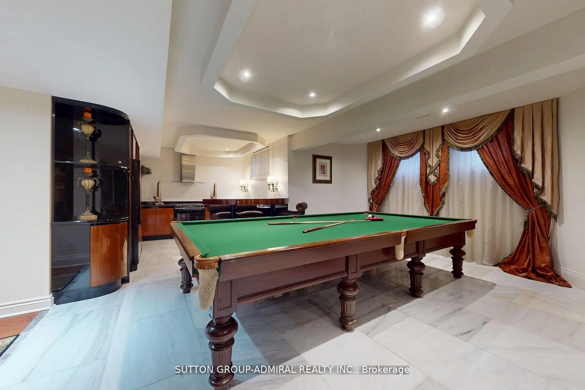 220 King High Drive