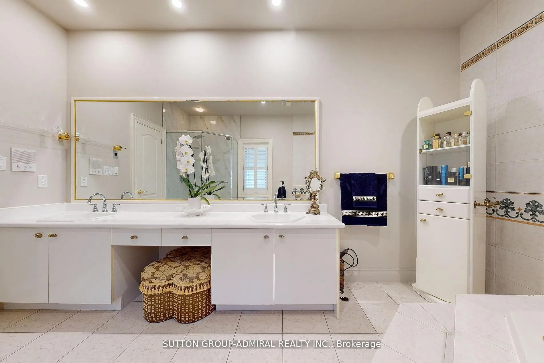220 King High Drive