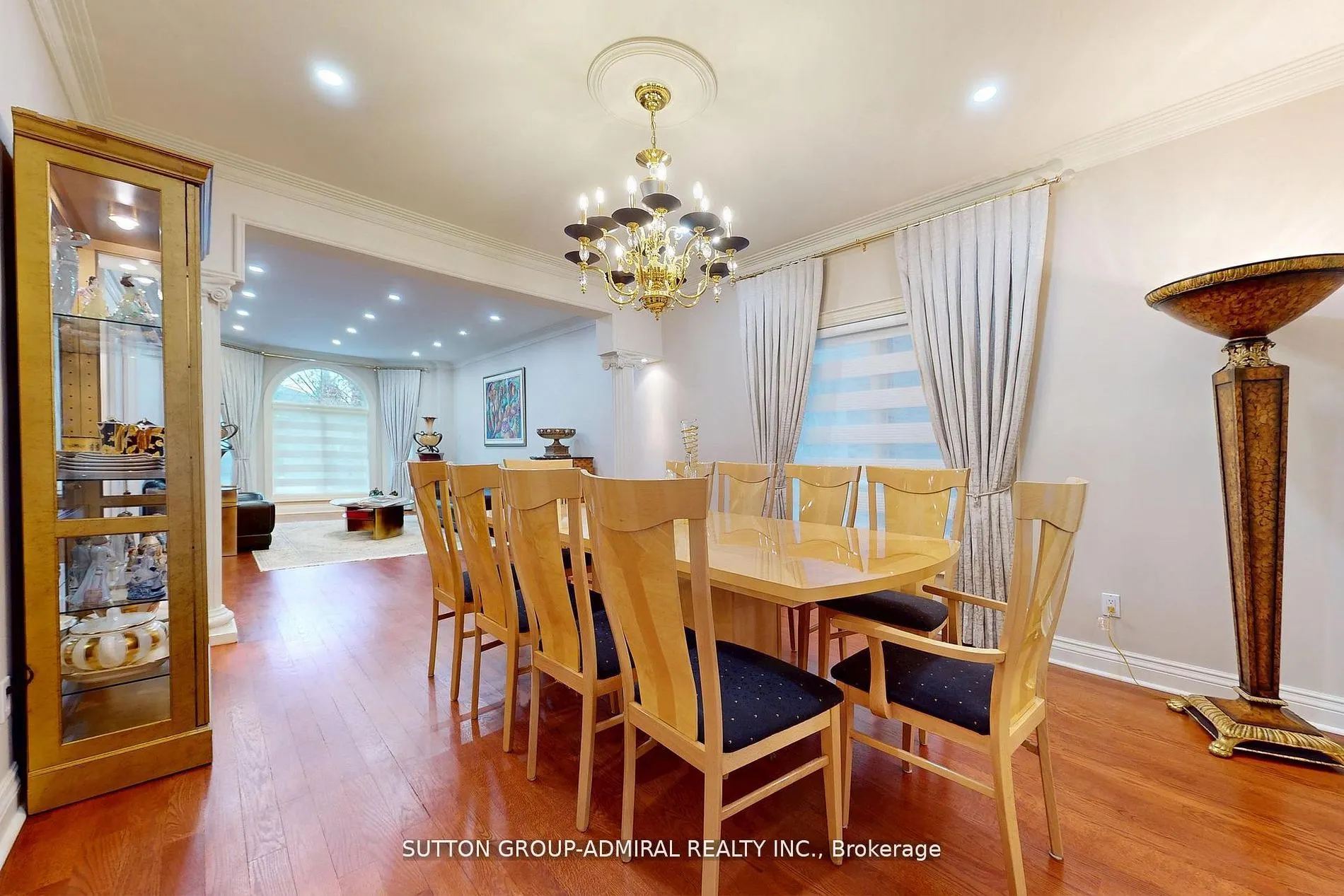 220 King High Drive