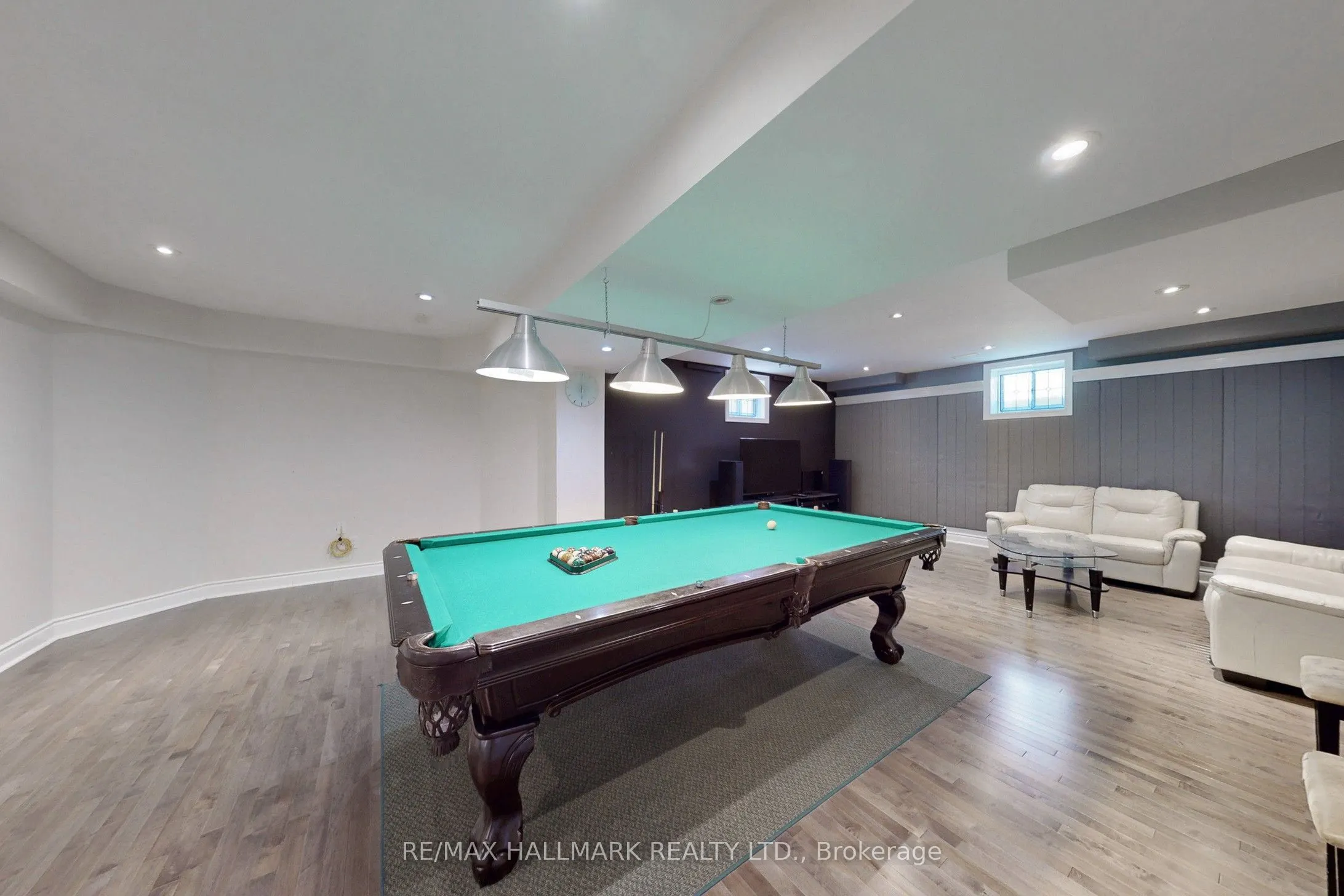 420 Paradelle Drive