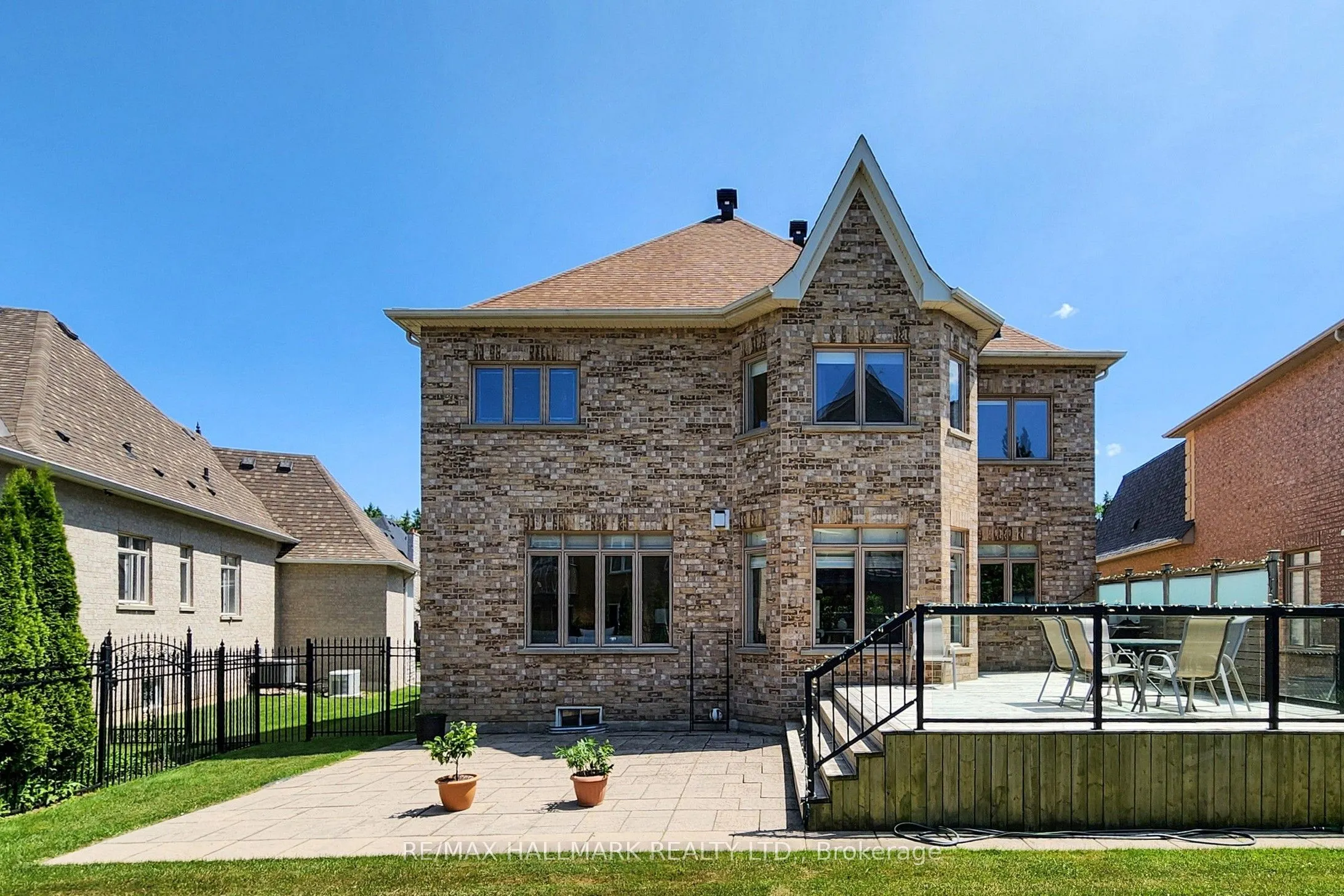420 Paradelle Drive