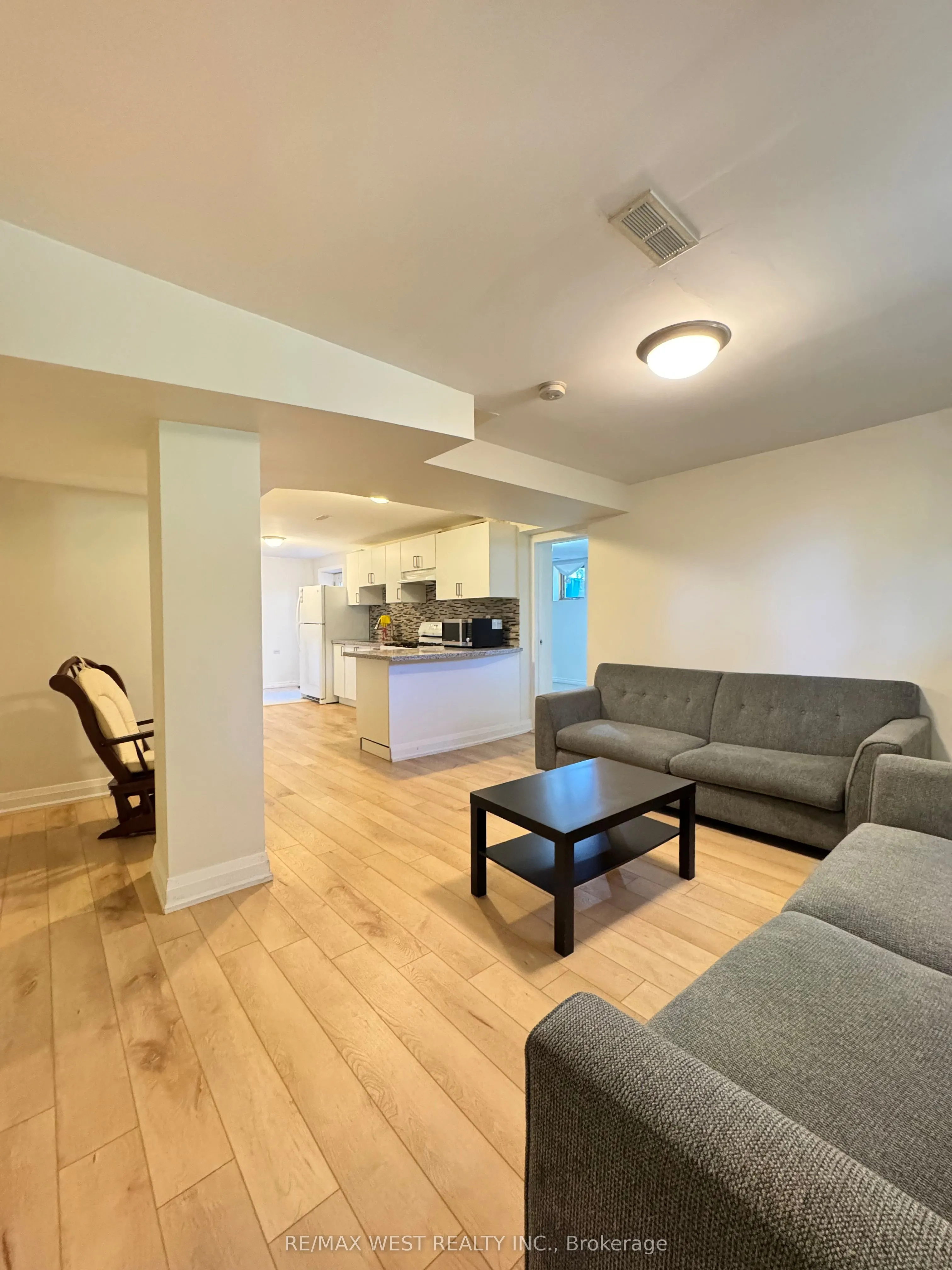26 Brookland Avenue, #26A