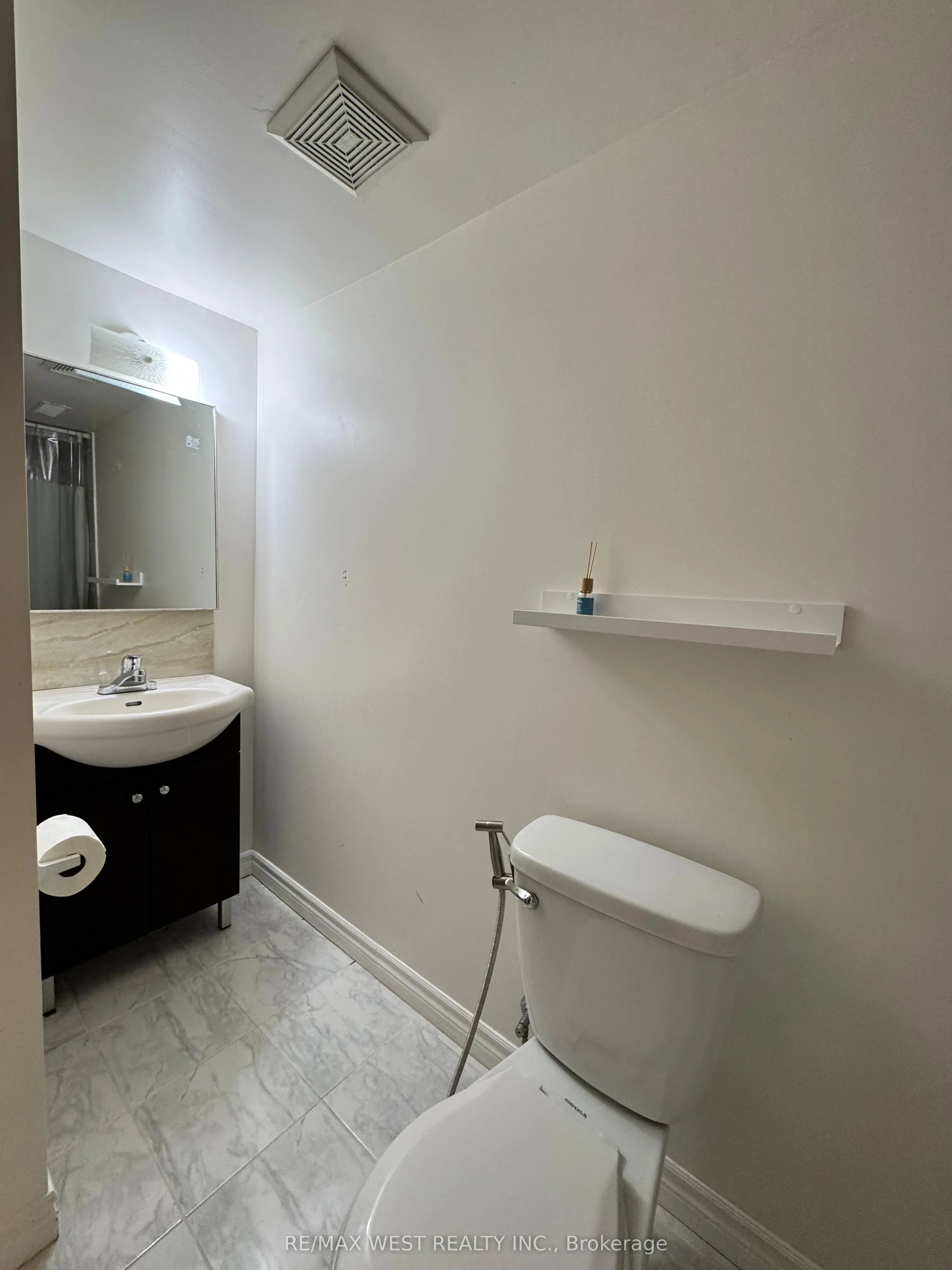 26 Brookland Avenue, #26A