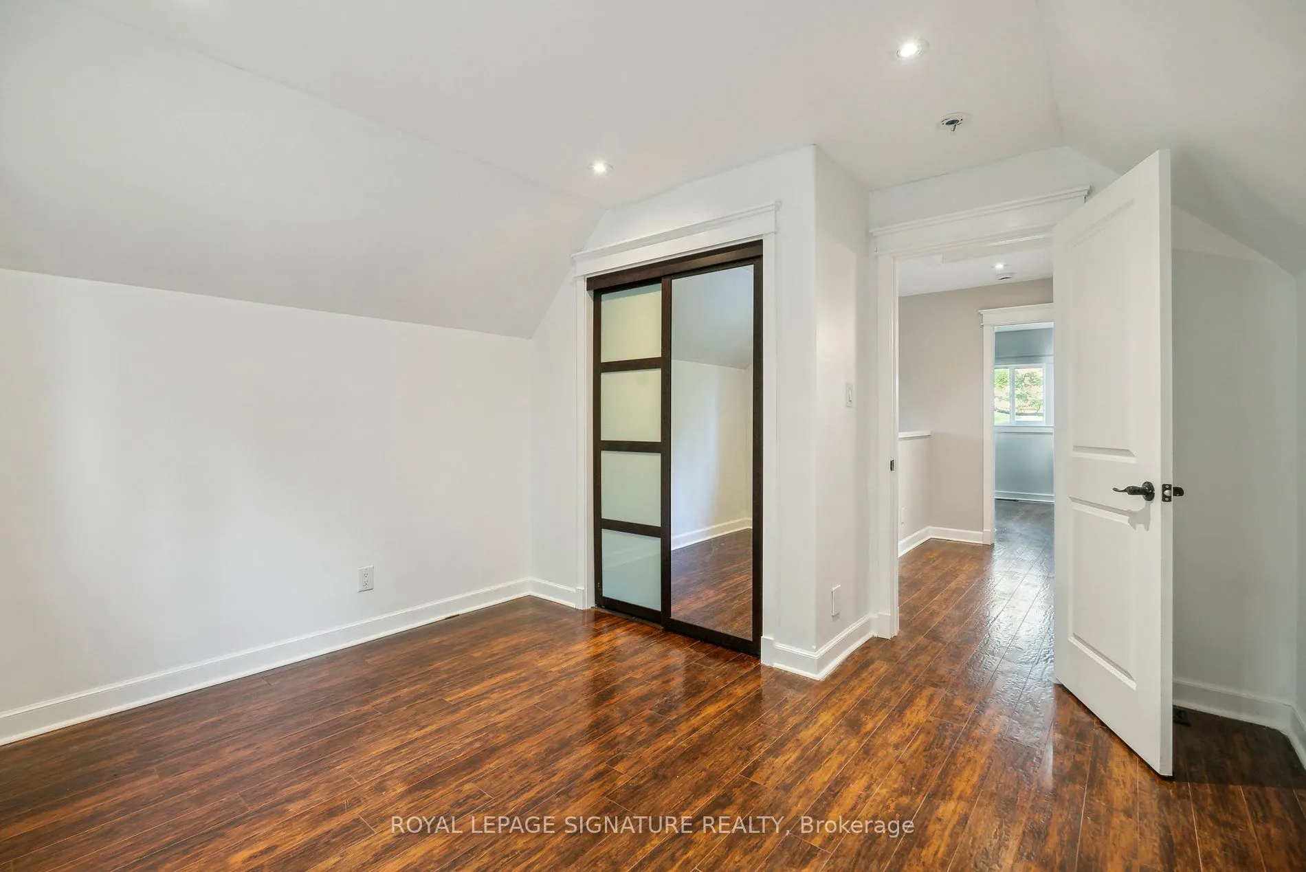 4290 Yonge Street