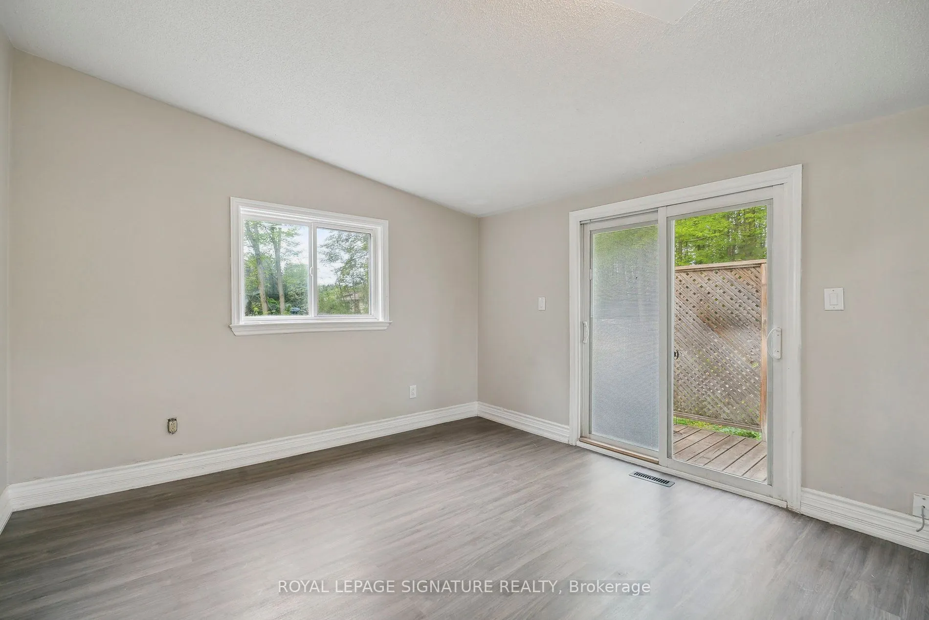 4290 Yonge Street