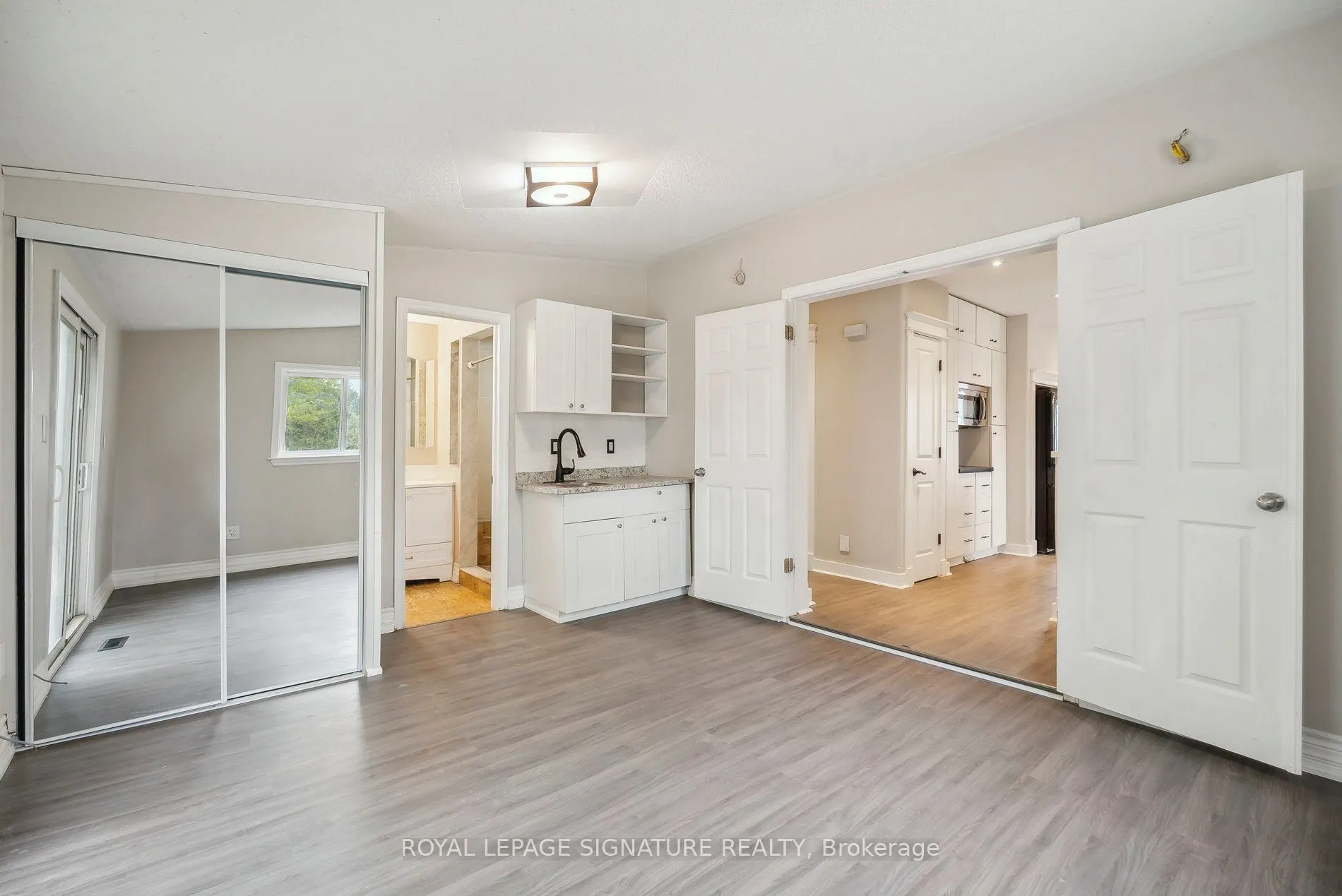 4290 Yonge Street