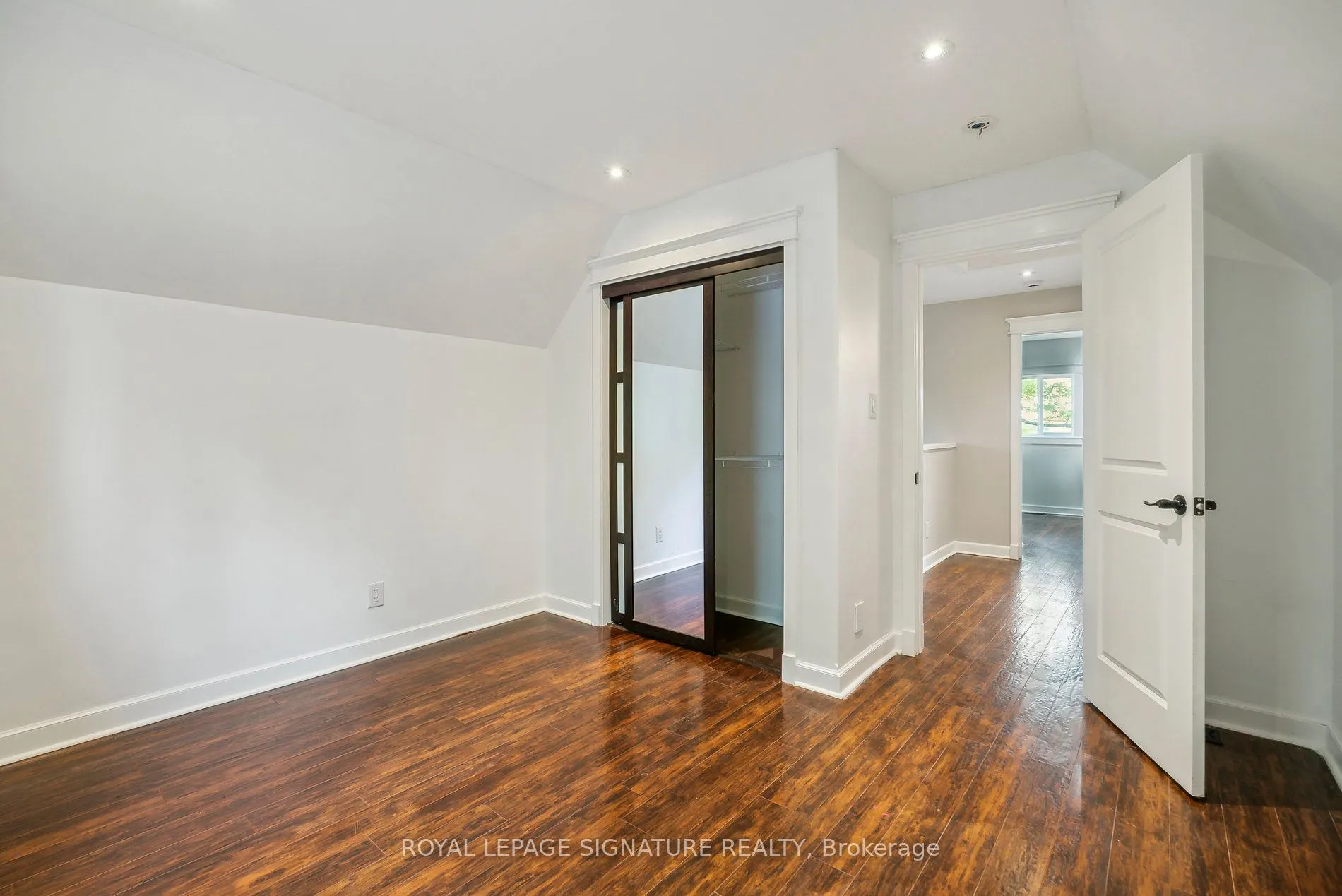 4290 Yonge Street