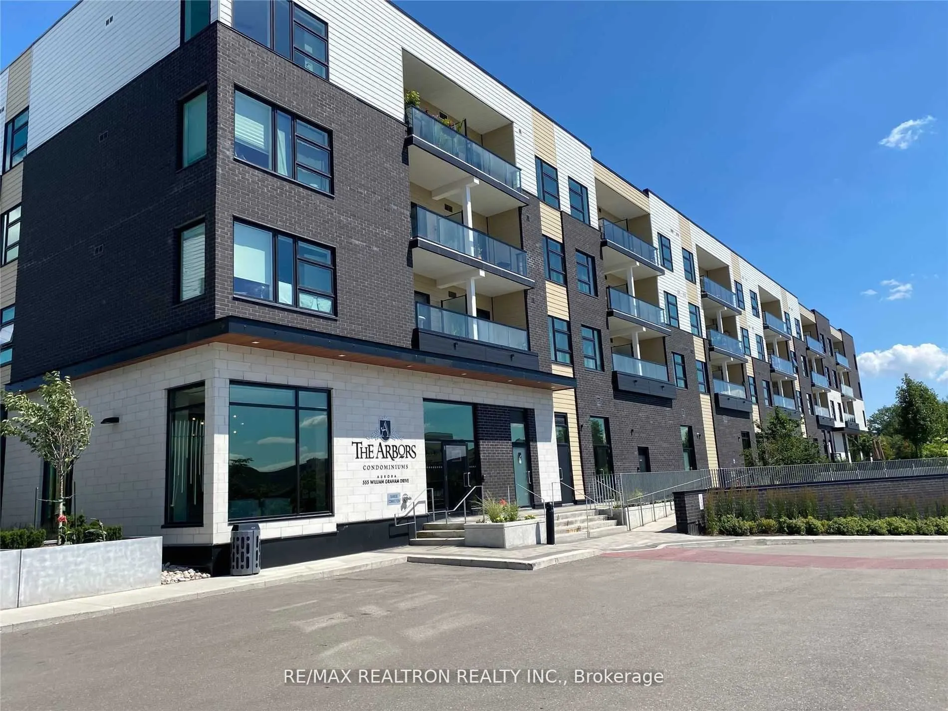 555 William Graham Drive, #421